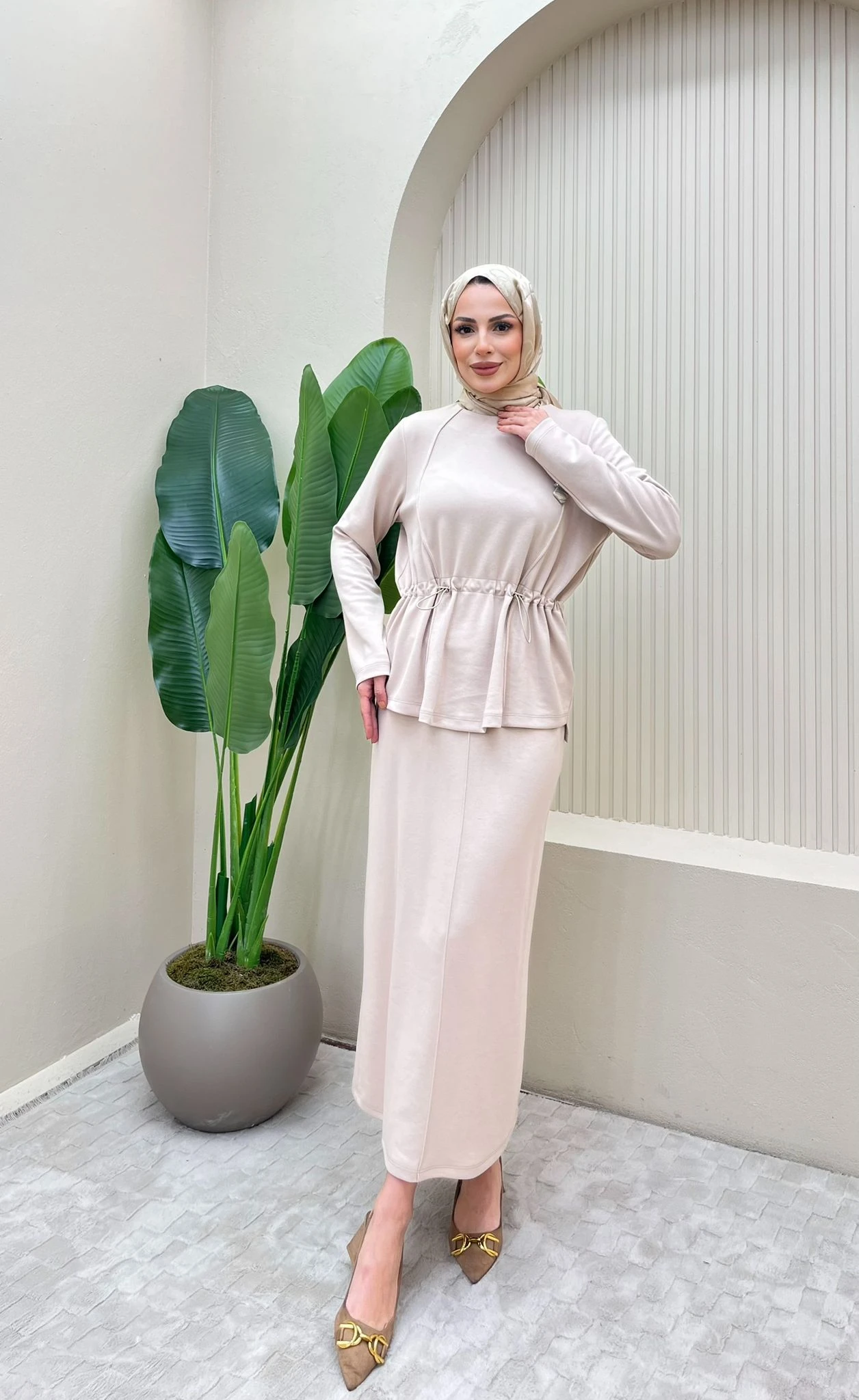 Büzgü Detaylı Etekli Takım - TAŞ