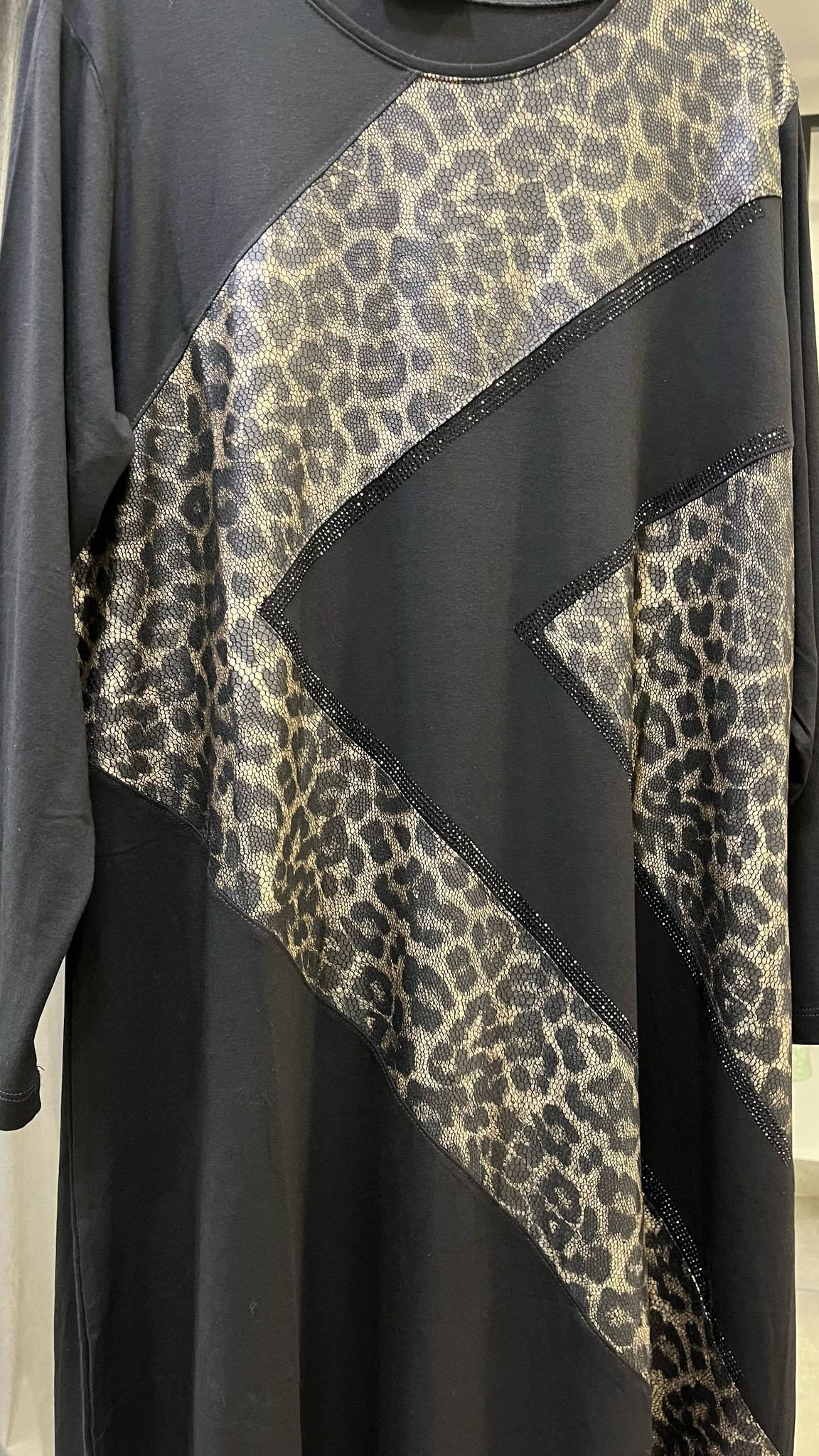 Leopar Elbise