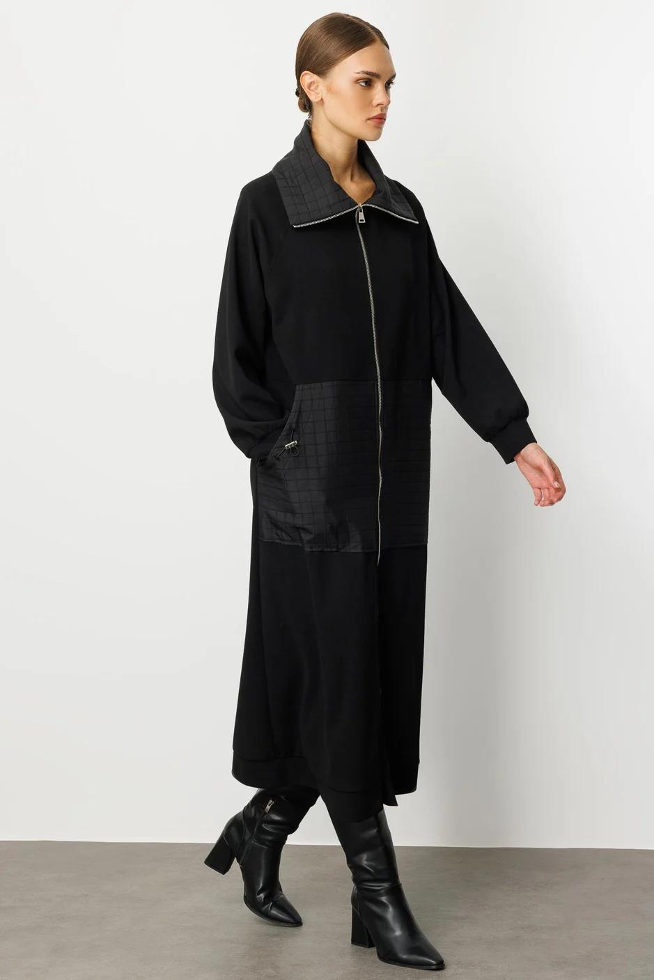 Kare Jakar Kapitone ve Krep Doku Mix Astarlı Mevsimlik Spor Trench Kap