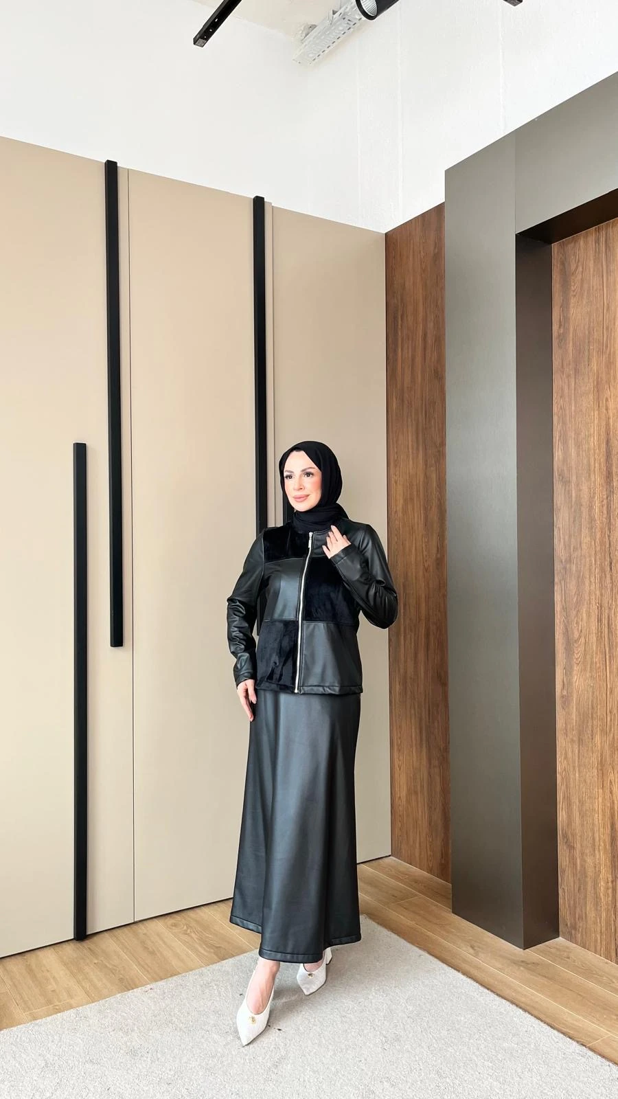 Deri Etekli Takım - SİYAH