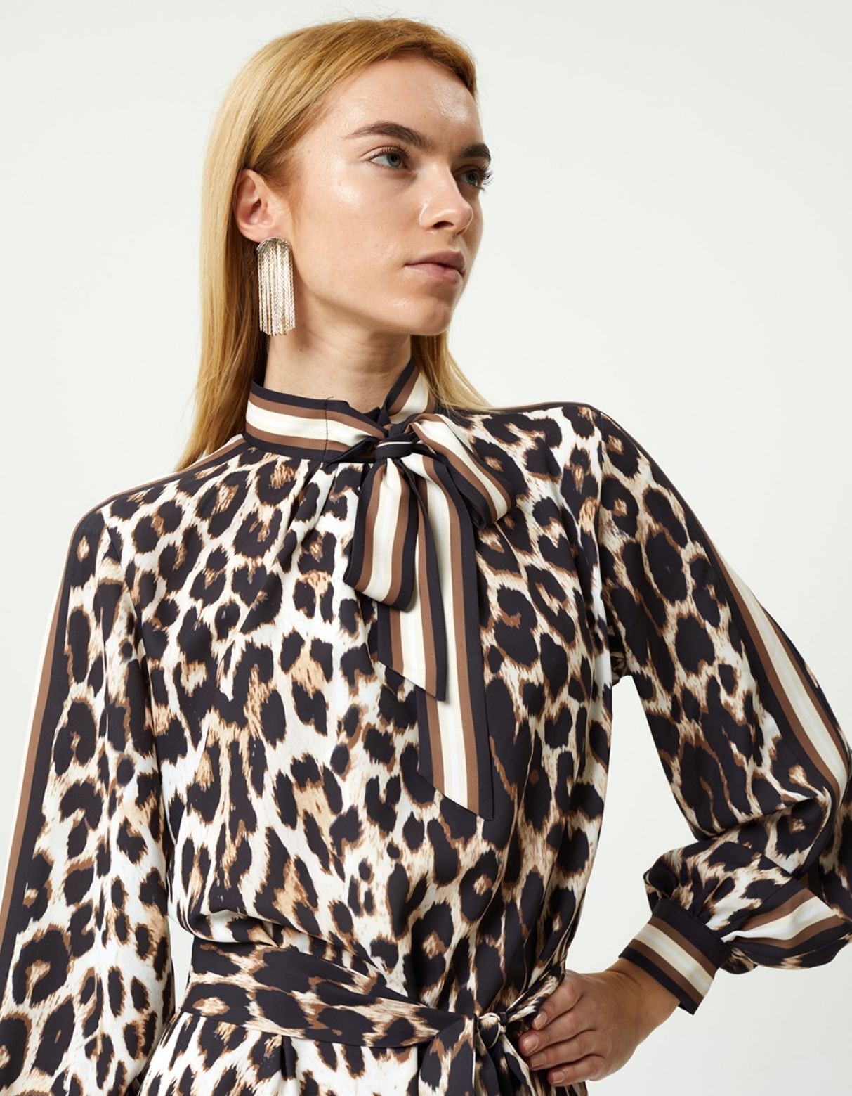 Leopar Elbise