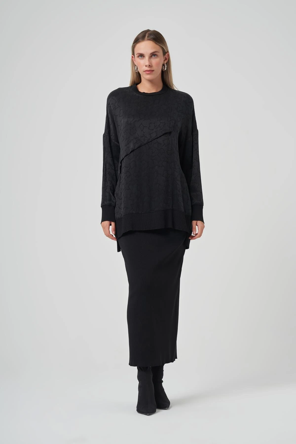  Nuss 3003 Çarpraz Biye Detay Jakarlı Tunik