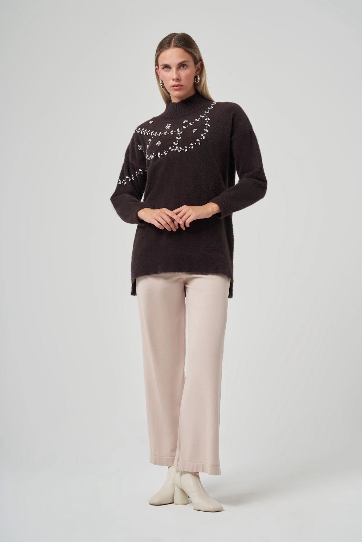 Nuss 7002 Ön Taş İşlemeli Angora Tunik  - Kahverengi