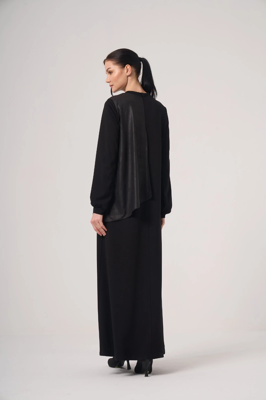 Orhan Deri Parçalı Elbise