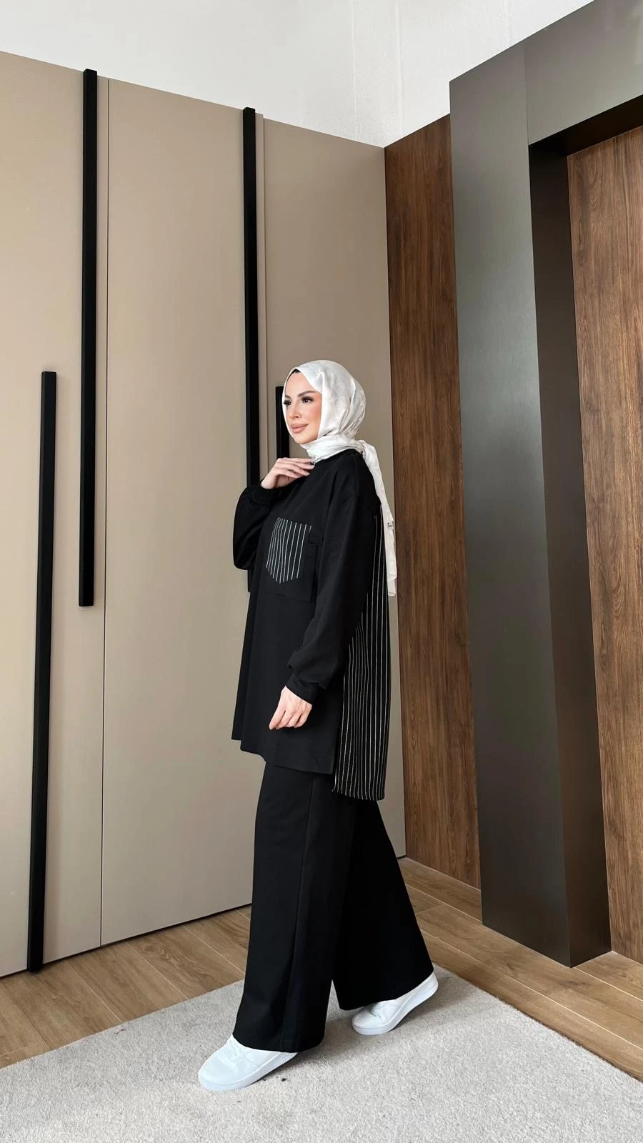 Cep Detaylı Eşofman Takımı