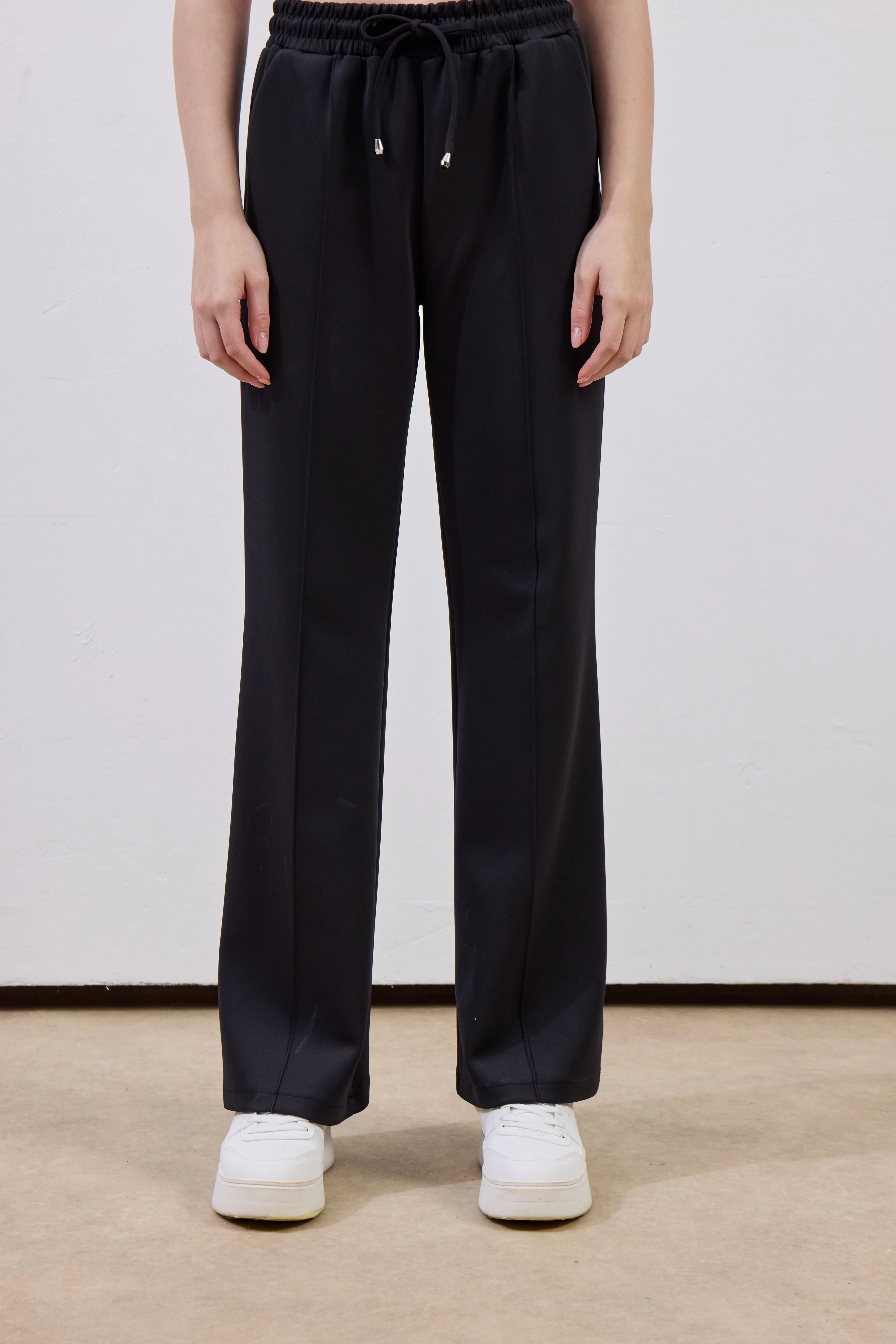 Squba İspanyol Siyah