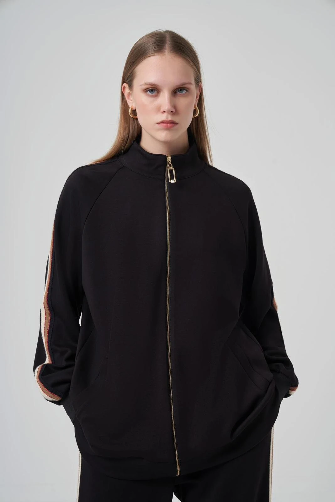 Nuss 1039 Şerit Detaylı Takım - SİYAH