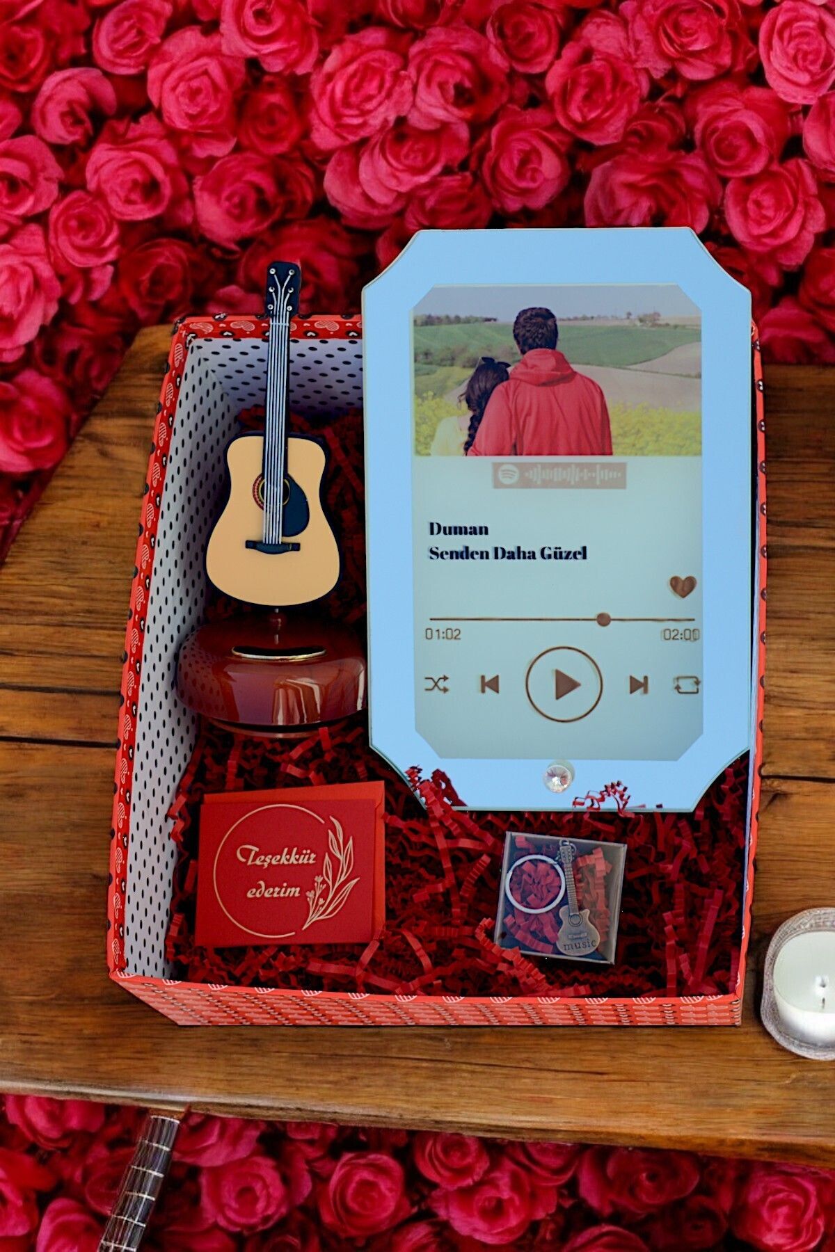 Kişiye Özel Spotify Barkodlu Kendin Tasarla Fotoğraflı Büyük Boy Cam Çerçeve Temalı Hediye Seti