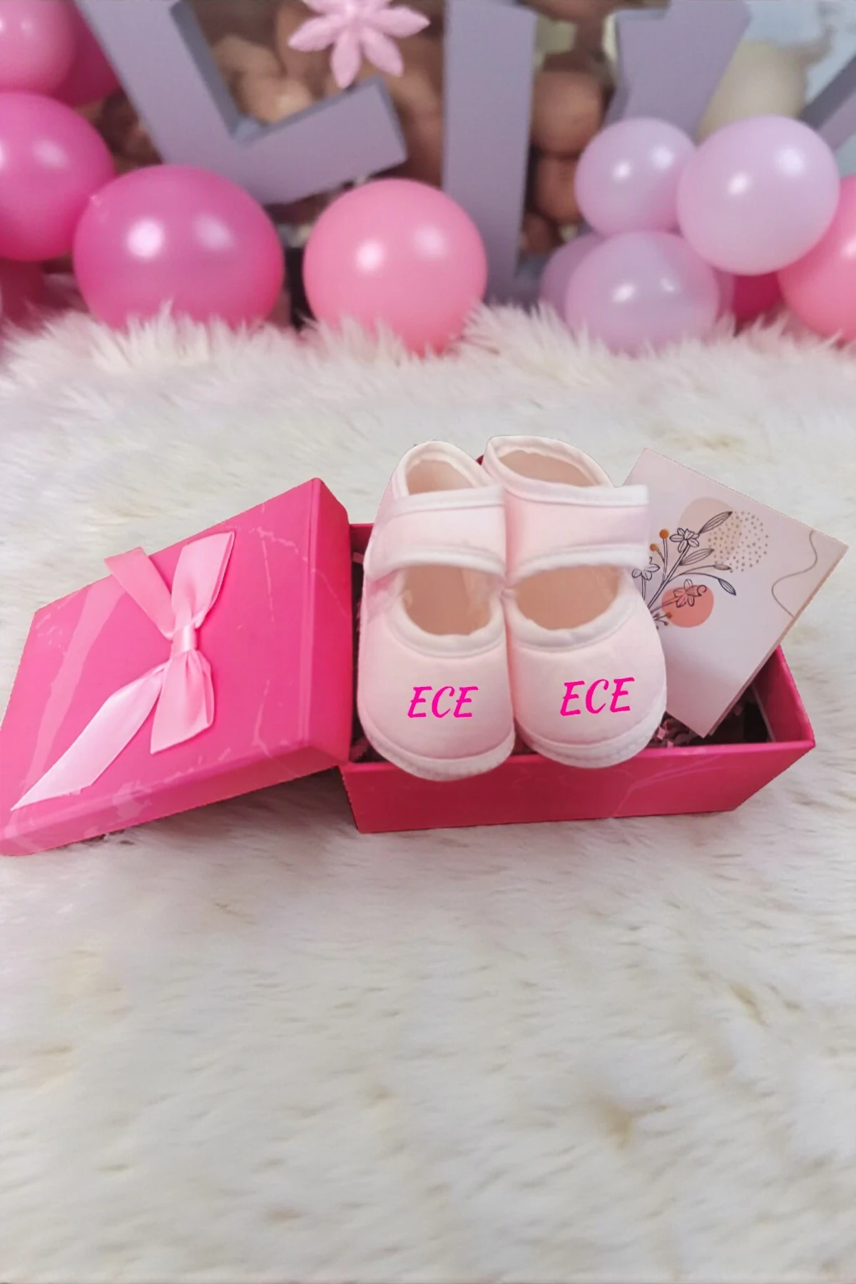 Kişiye Özel Tasarlanabilen İsimli Pembe Bebek Patik (Premium,Hediye Kutulu,Not Yazılabilir)