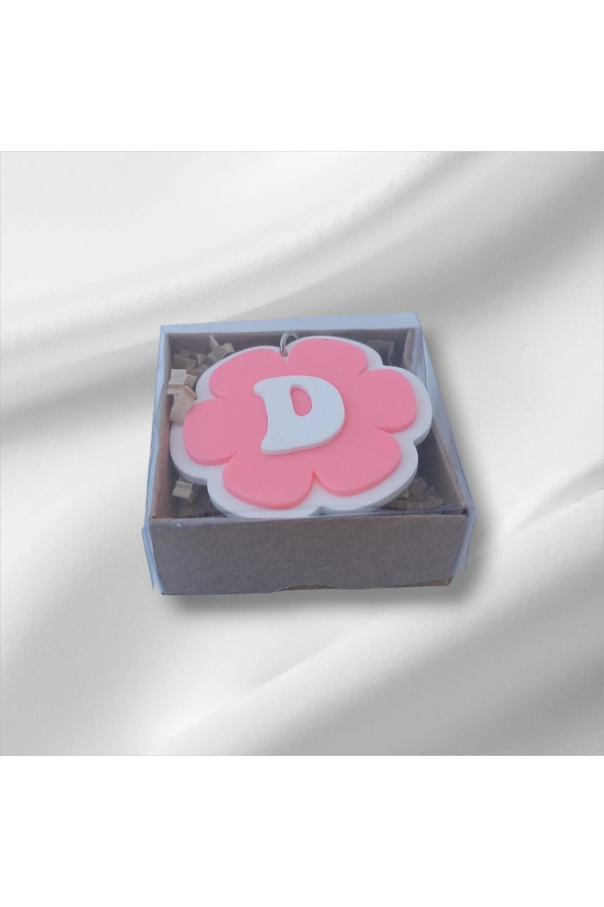 Kişiye Özel Harfli Çiçek Anahtarlık