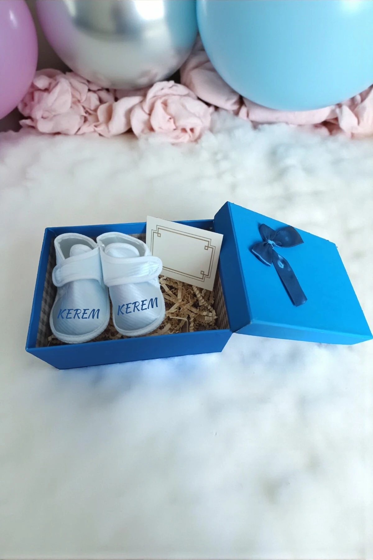 Kişiye Özel Tasarlanabilen İsimli Mavi Bebek Patik (Premium,Hediye Kutulu,Not Yazılabilir)