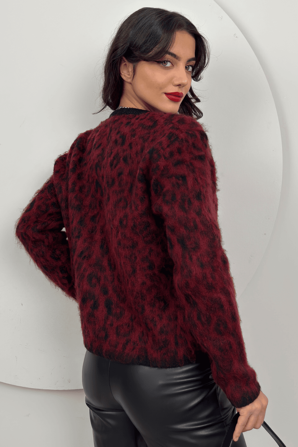 Taluna Leopar Desenli Düğme Kapamalı Uzun Kollu Bordo Triko Hırka