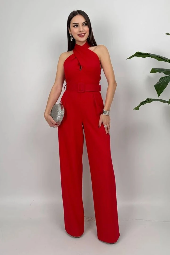 Amber Kadın Kemer Detaylı Askılı Bol Paça Kırmızı Tulum – Rahat Şık Yazlık Kombin