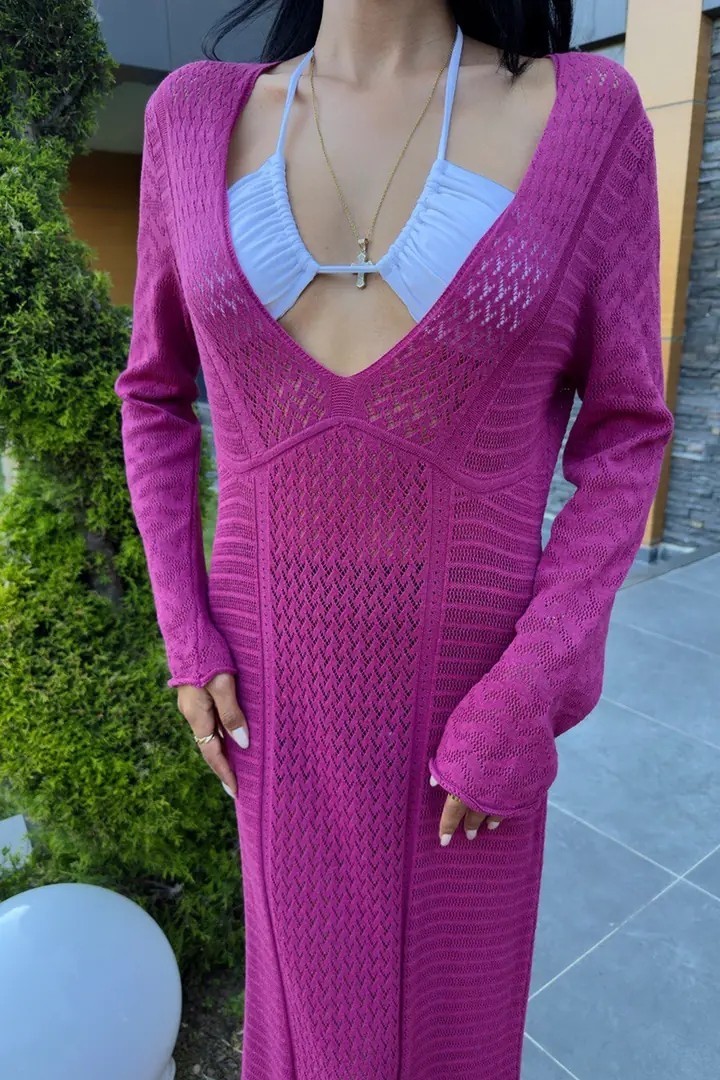 Elara Kadın Beachwear V Yaka Ajurlu Triko Mürdüm Plaj Elbise – Şık Yazlık Tasarım