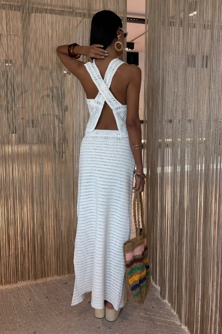 Riviera Kadın Beachwear Ajurlu Beyaz Triko Takım – Yazlık Plaj Şıklığı