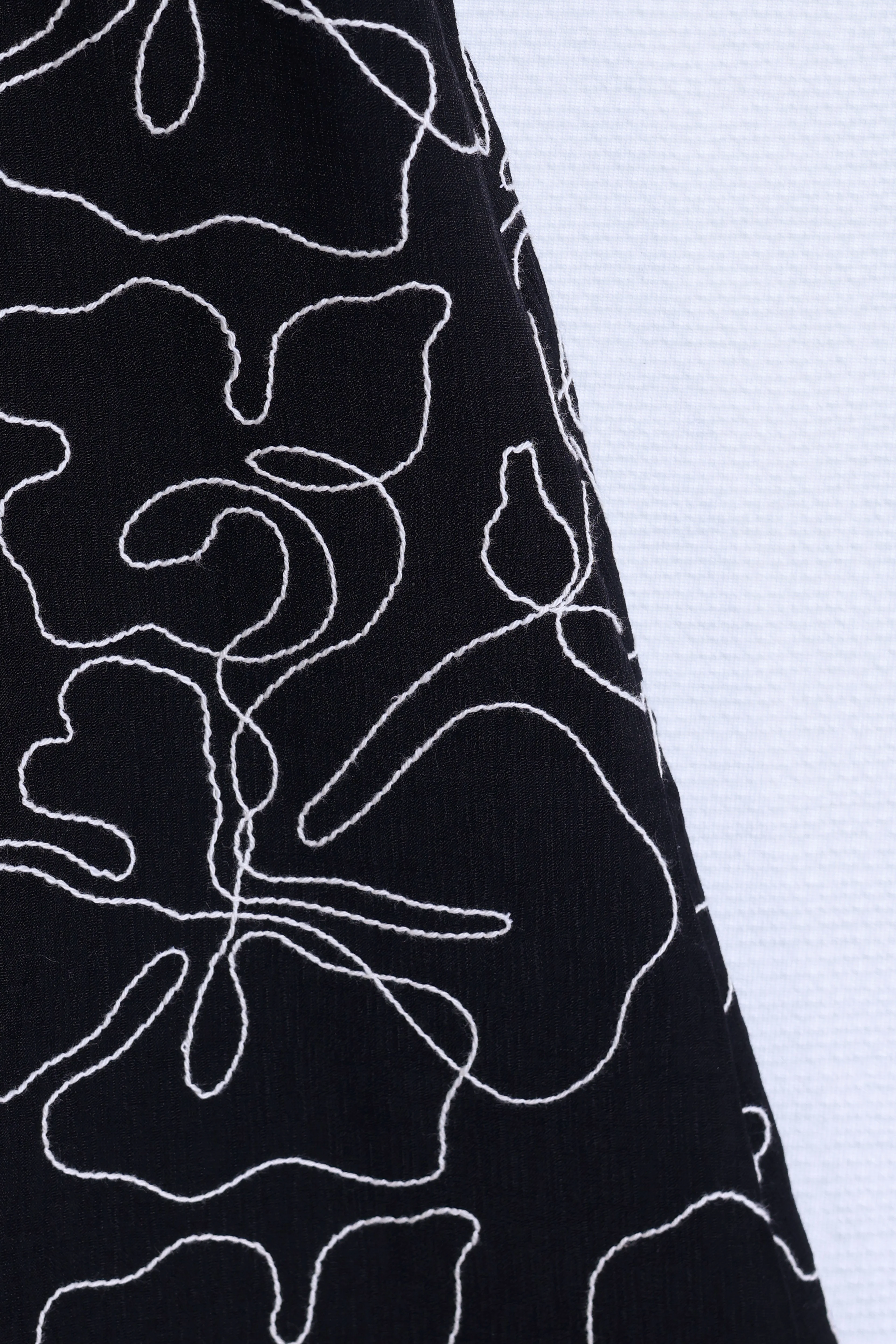 NATALIE- Siyah Nakışlı Uzun Cepli Gömlek Brode Elbise