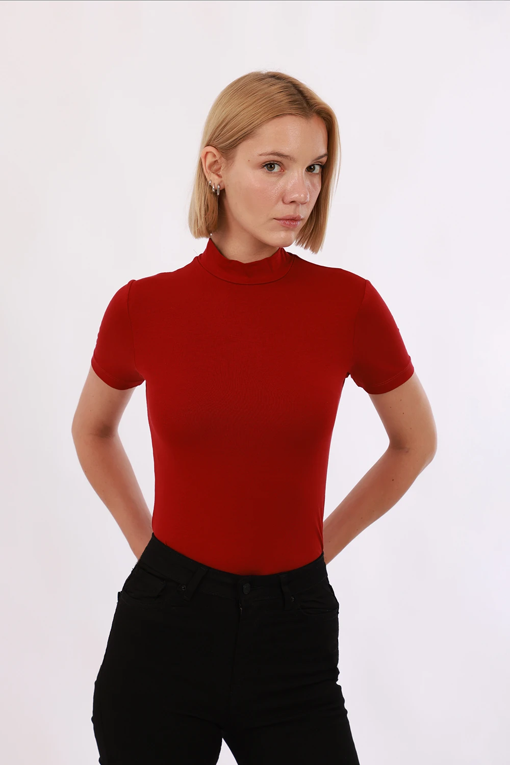 Kadın Kısa Kol Bluz 4’lü Set - Siyah,Beyaz,Lacivert,Kırmızı