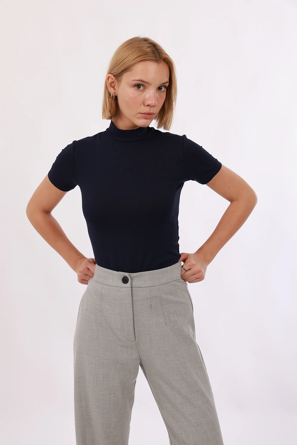 Kadın Kısa Kol Bluz 4’lü Set - Siyah,Beyaz,Lacivert,Ekru