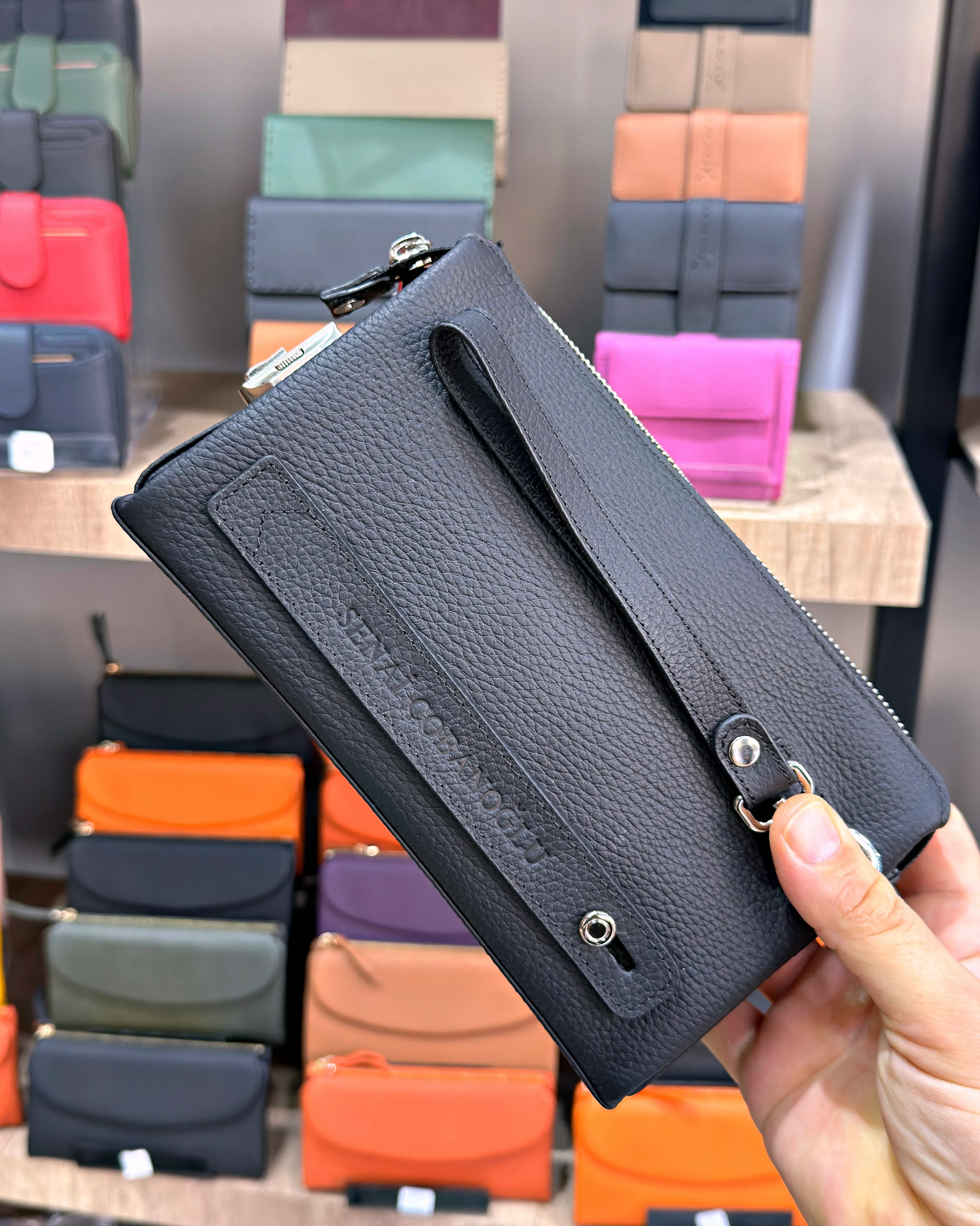 Hakiki Deri Kilitli El Çantası 2055 Model