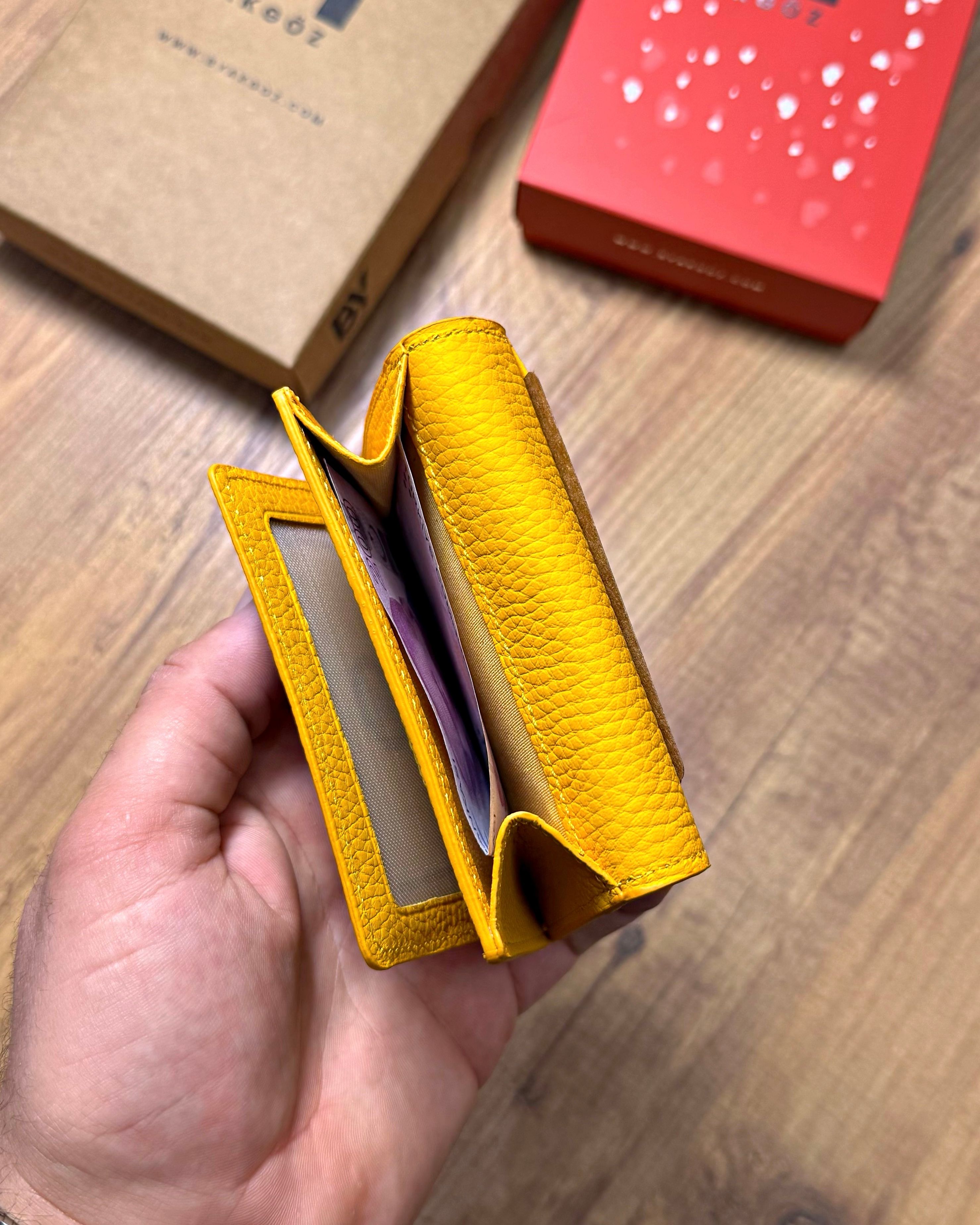 Hakiki Deri Kadın Kartlık 2048 Model 