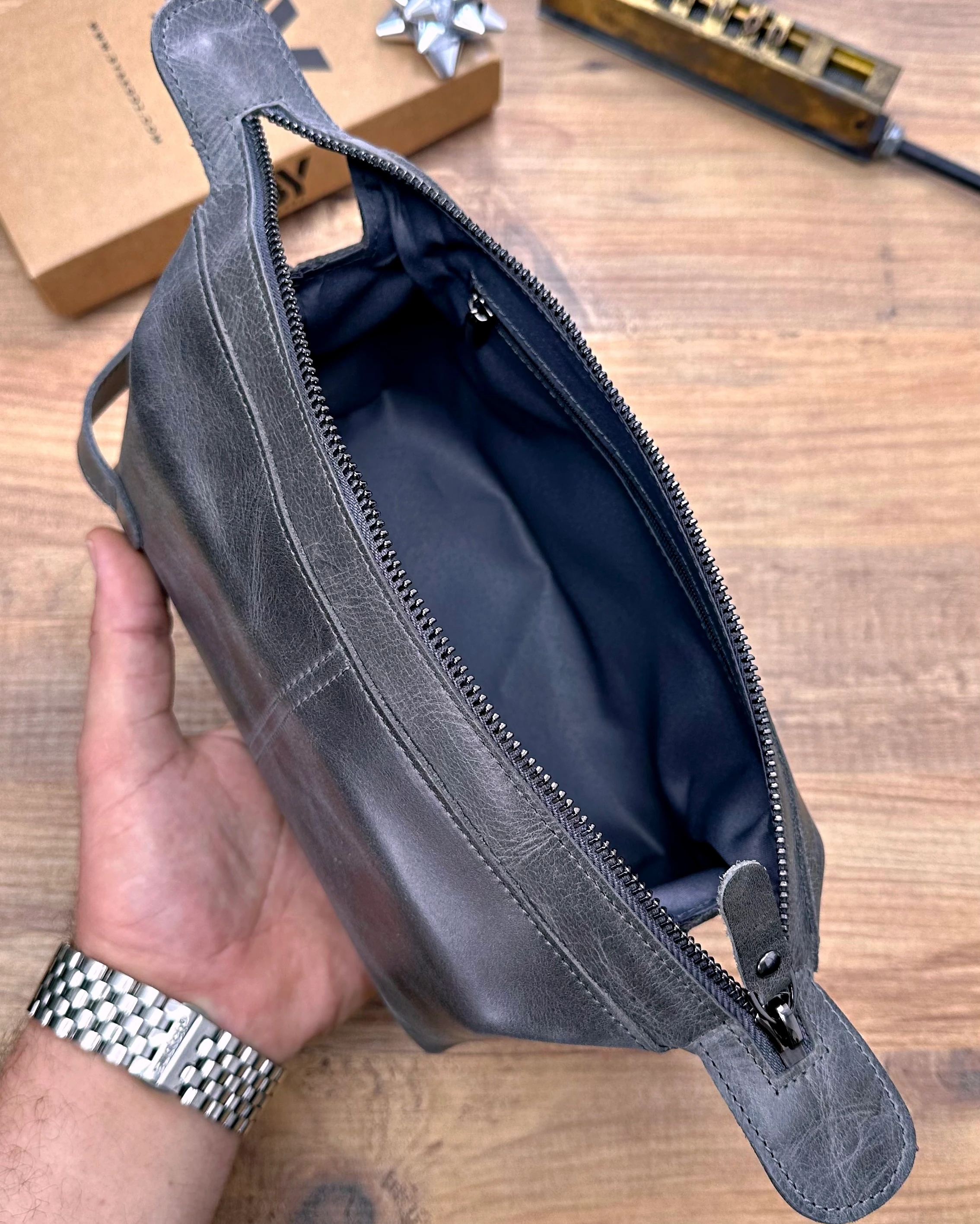 Fermuarlı El Çantası Hakiki Deri 1026