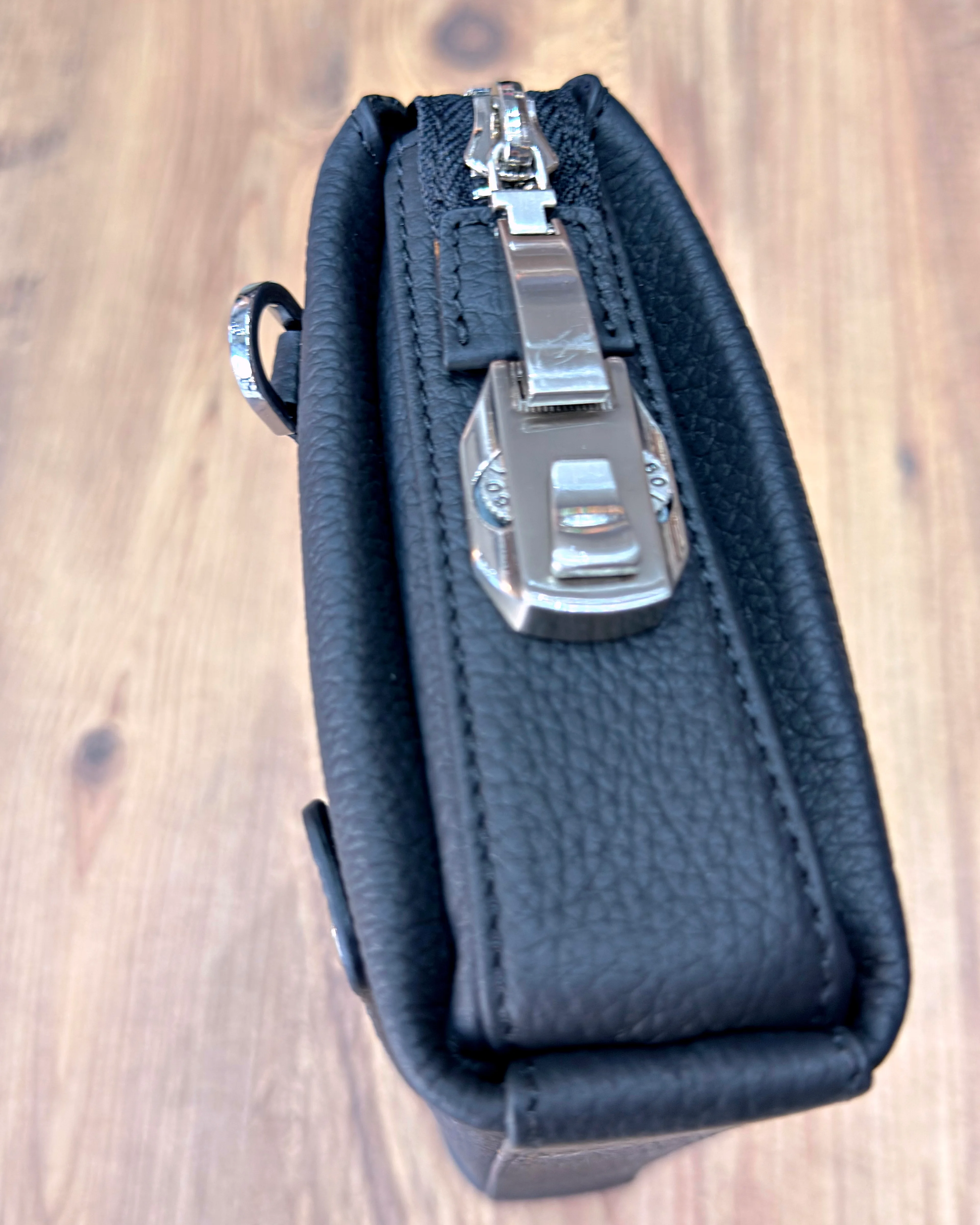 Hakiki Deri Kilitli El Çantası 2055 Model