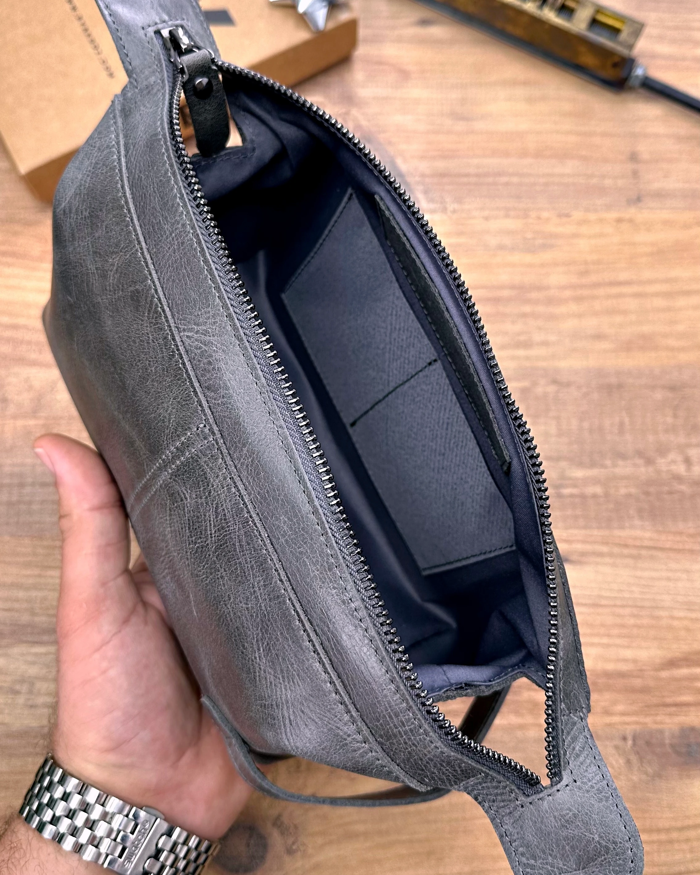 Fermuarlı El Çantası Hakiki Deri 1026