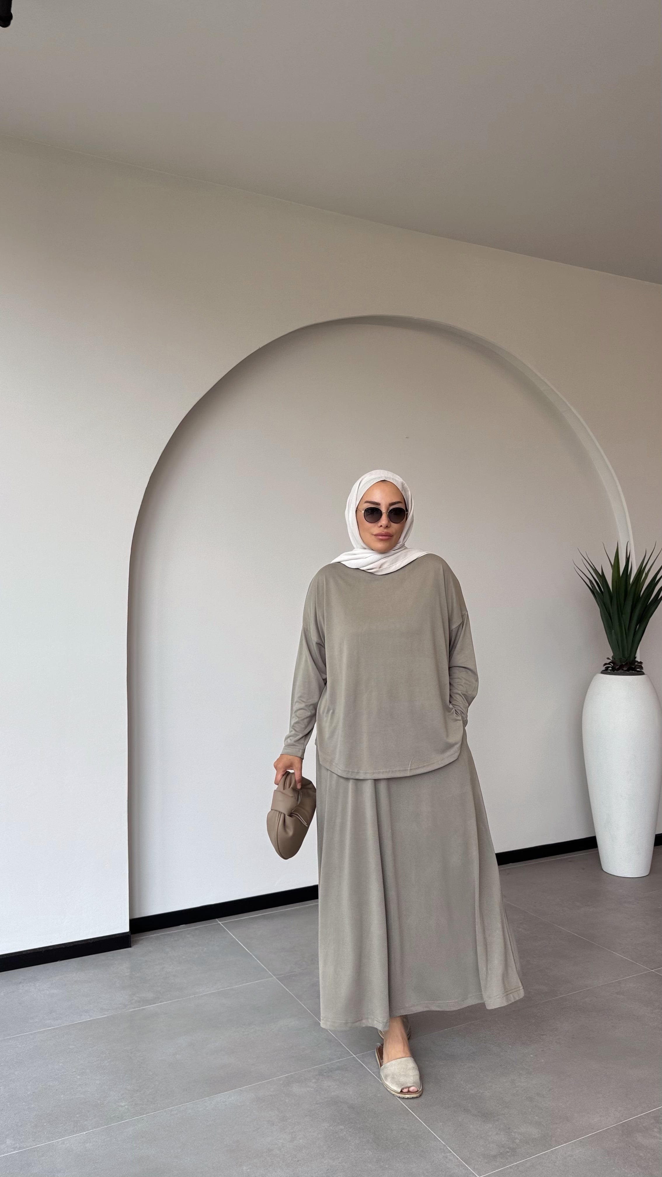 NUN ETEKLİ TAKIM