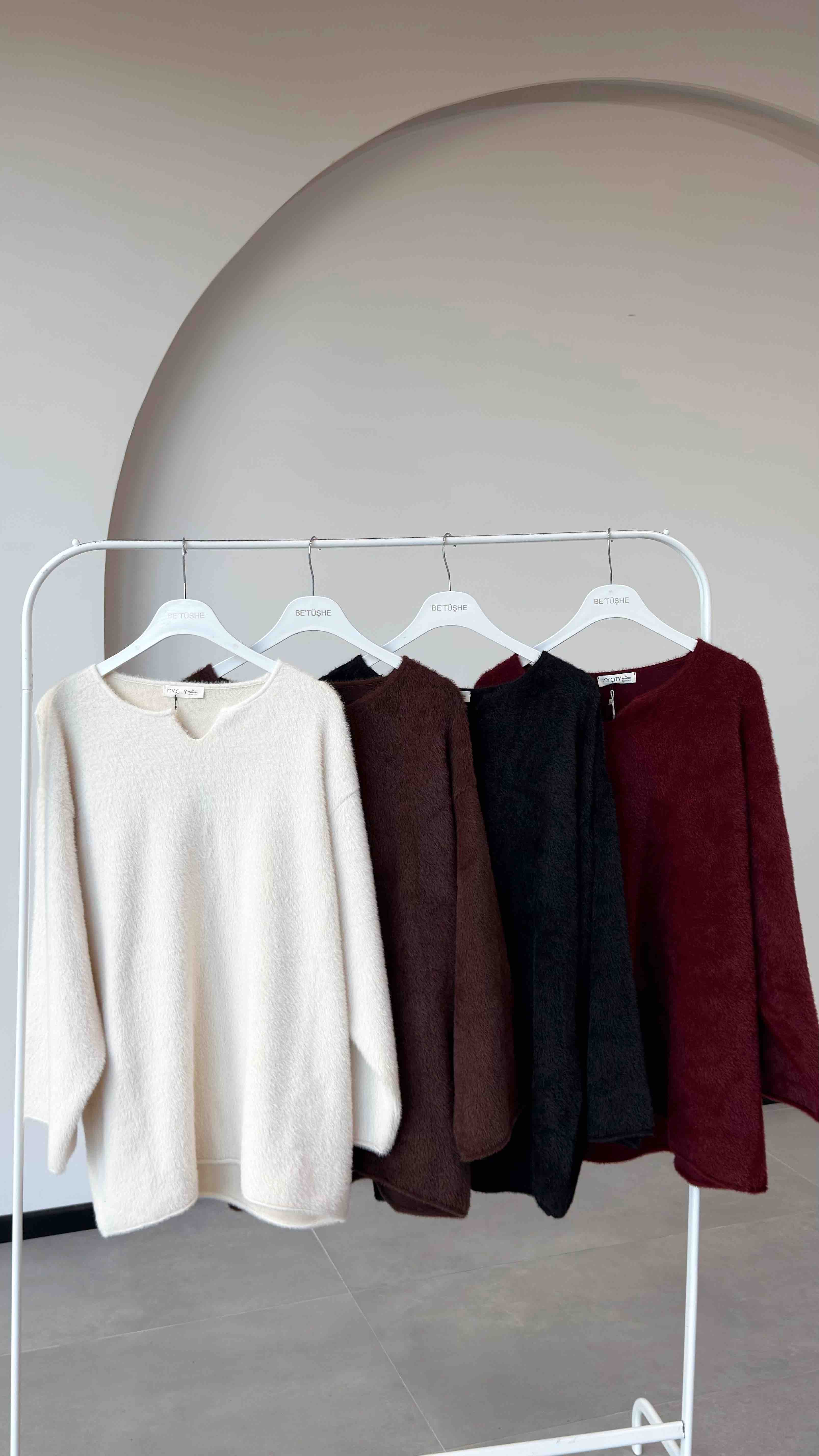 YAKA DETAYLI ANGORA KAZAK