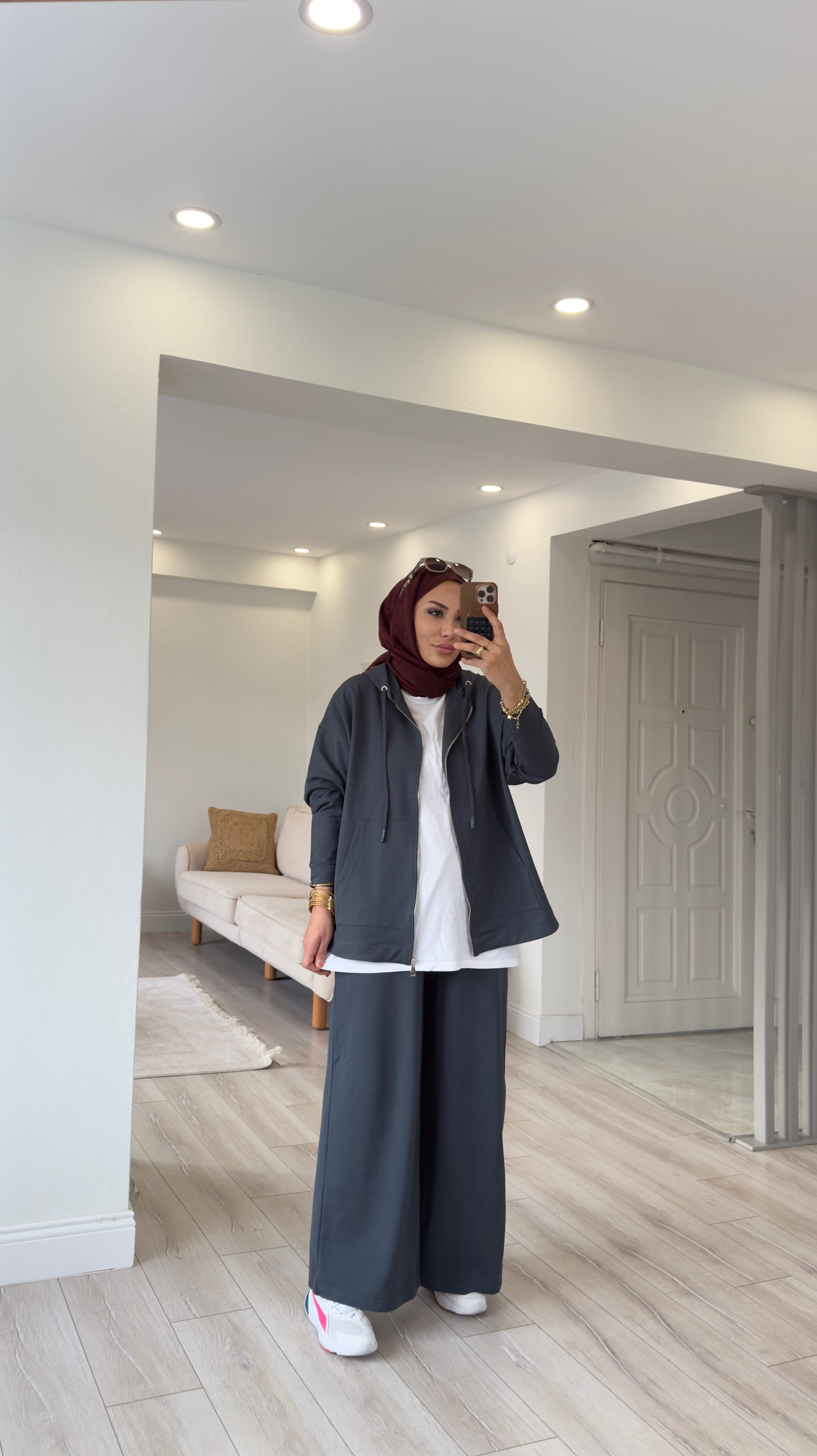 PENYE KANGURU CEPLİ SPOR TAKIM