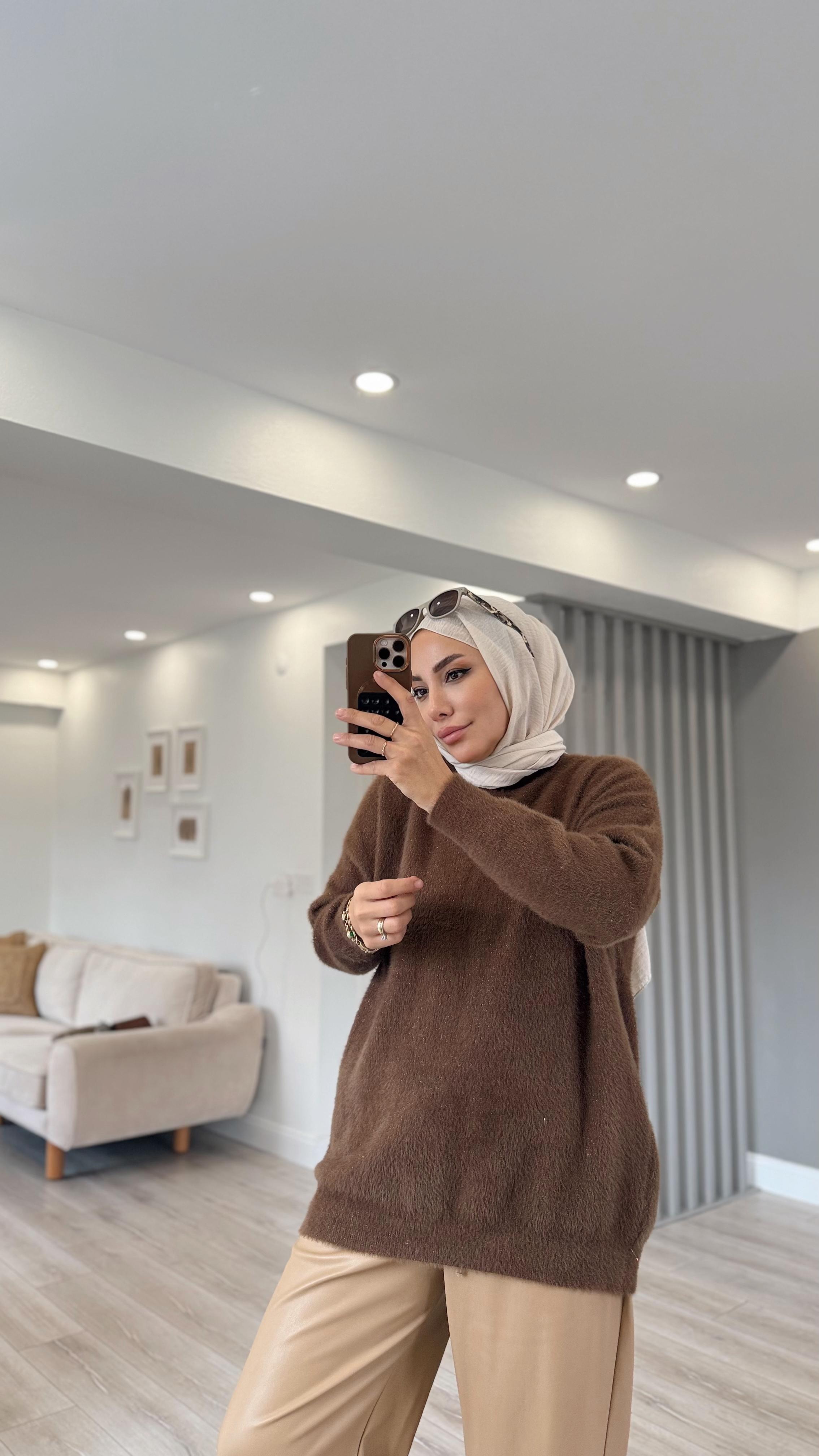 SİMLİ ANGORA KAZAK