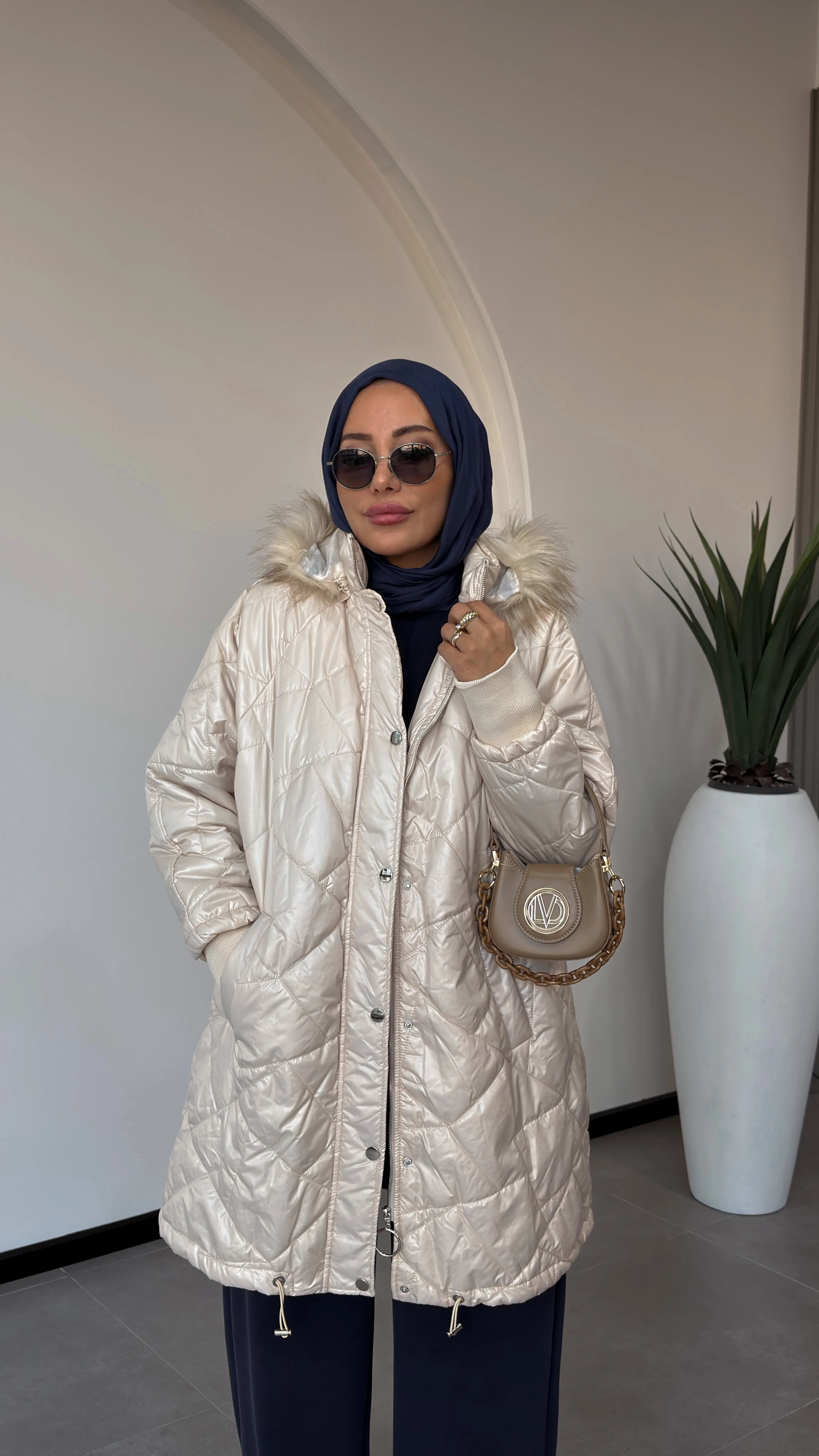 KAPİTONE MONT -KAPŞONLU - Taş