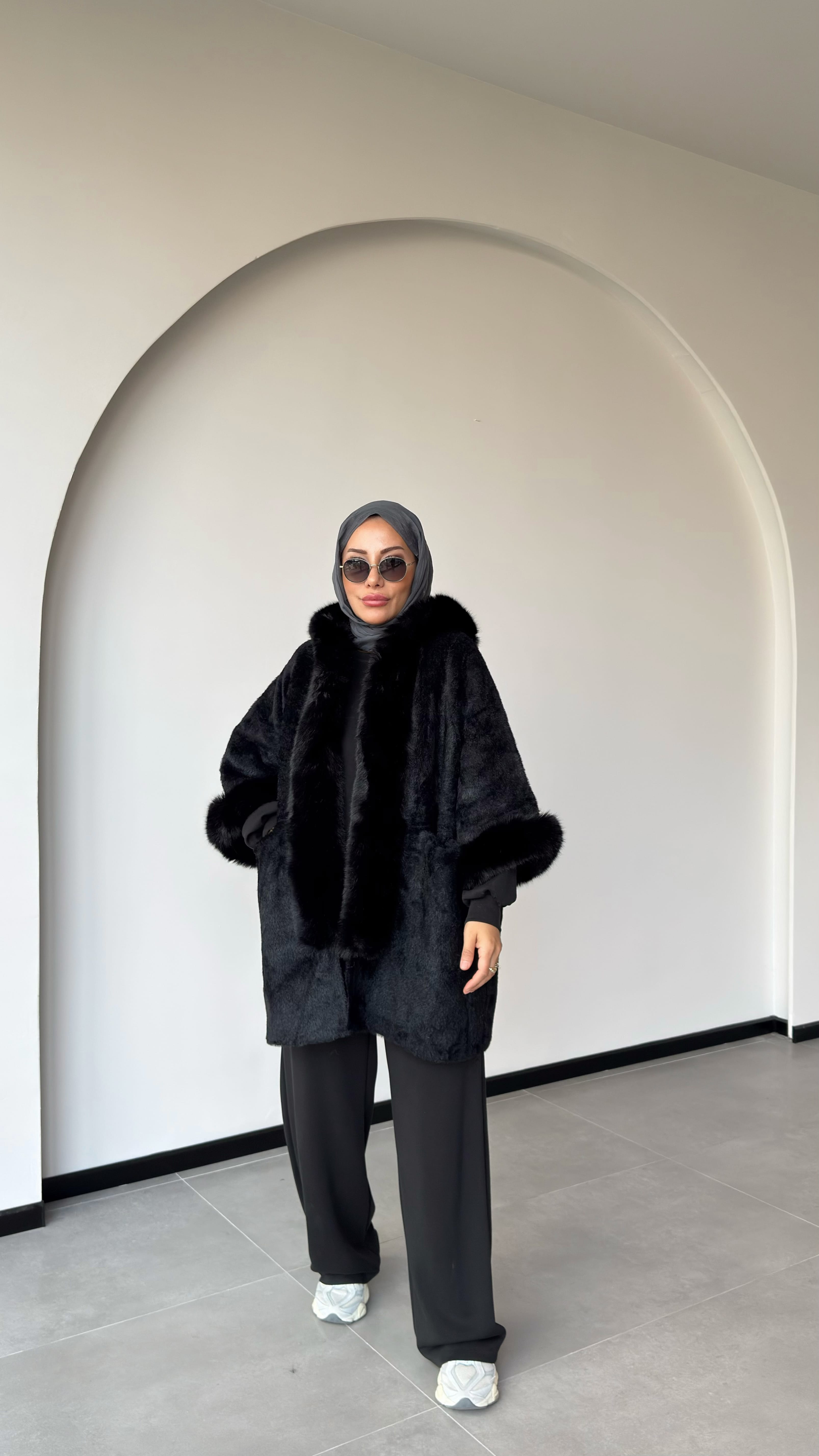 ANGORA PELERİN KABAN