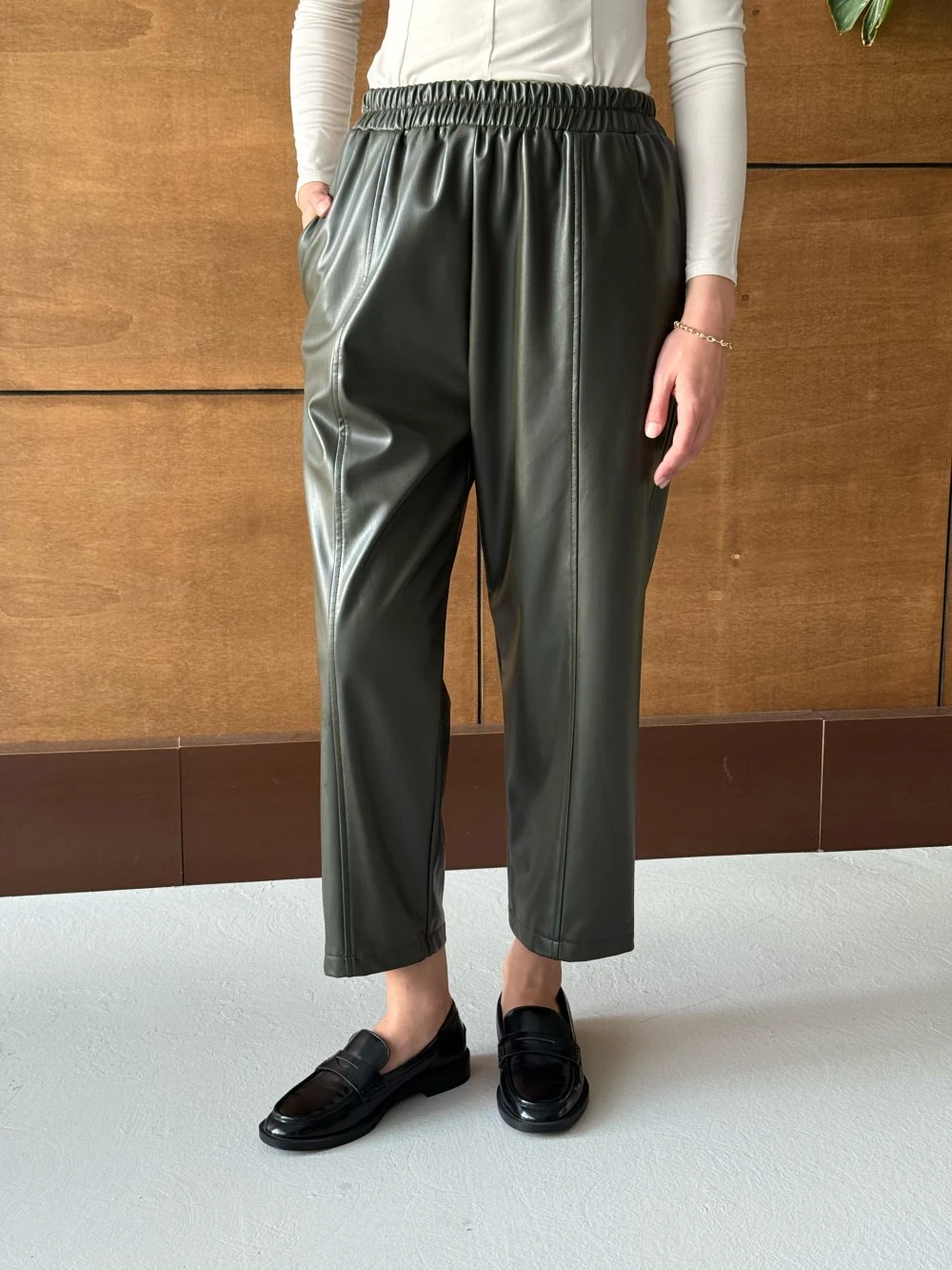 MERVİŞ DERİ PANTALON