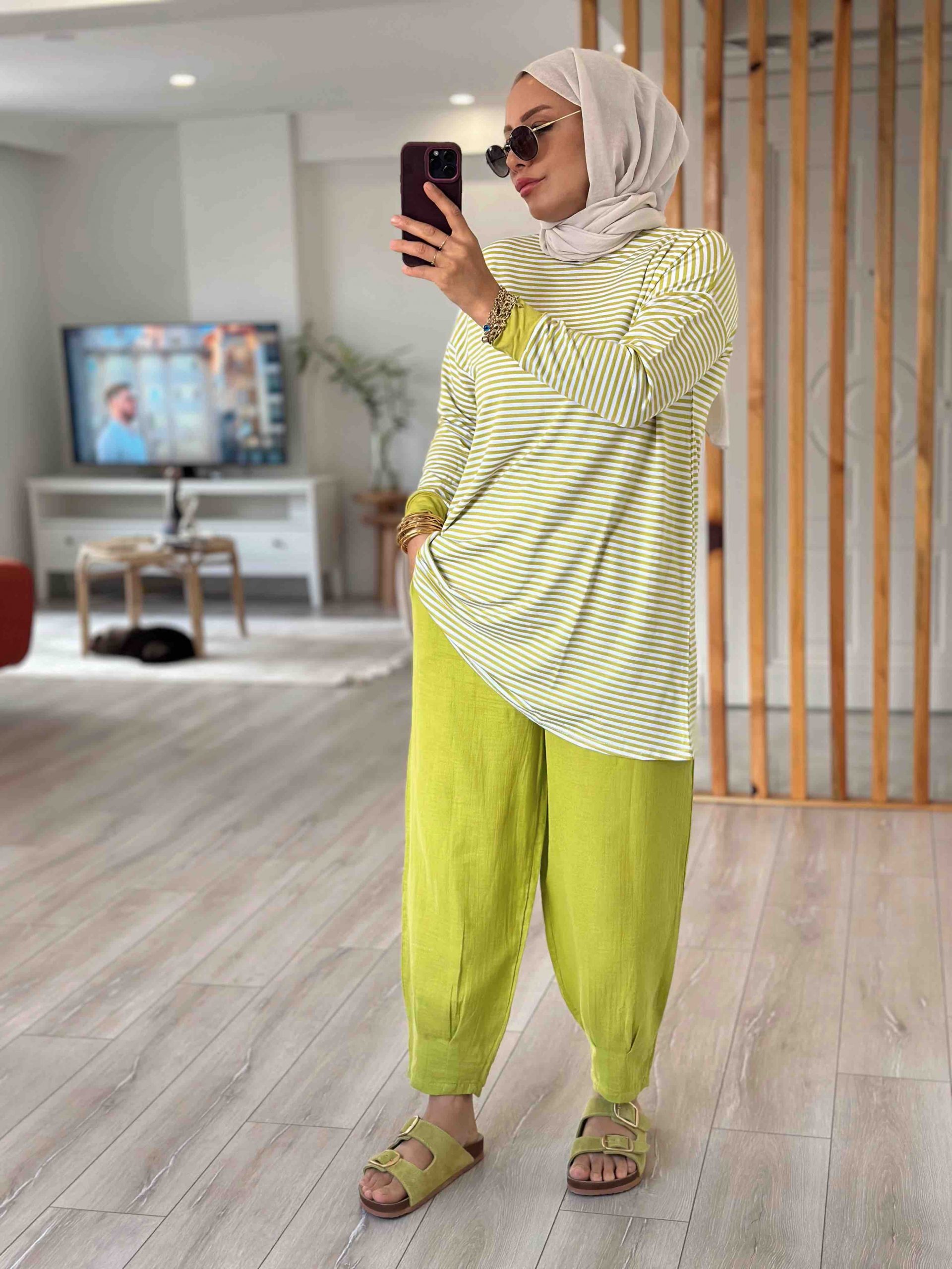 İNCE ÇİZGİLİ BASIC SWEAT