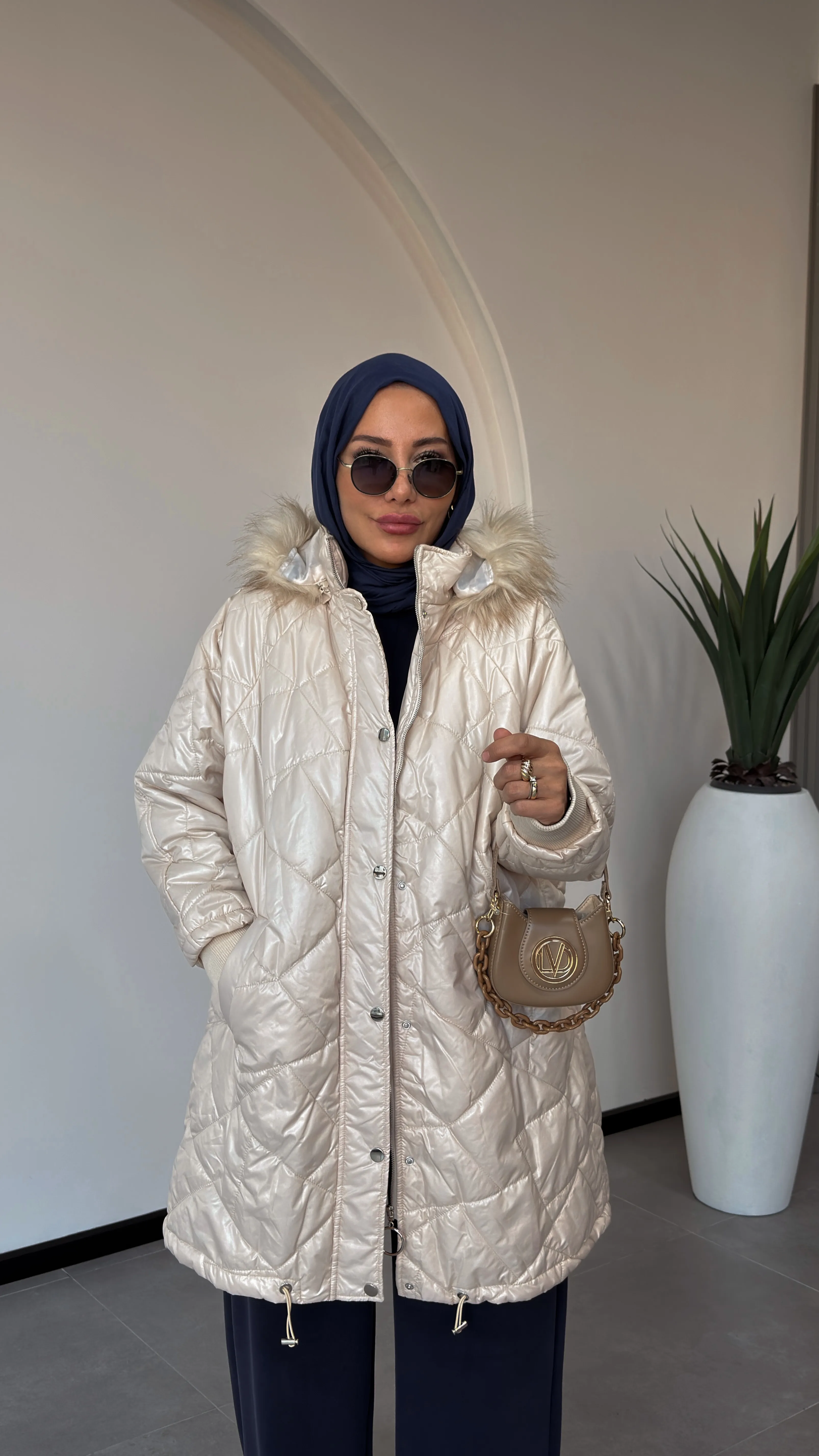 KAPİTONE MONT -KAPŞONLU - Taş