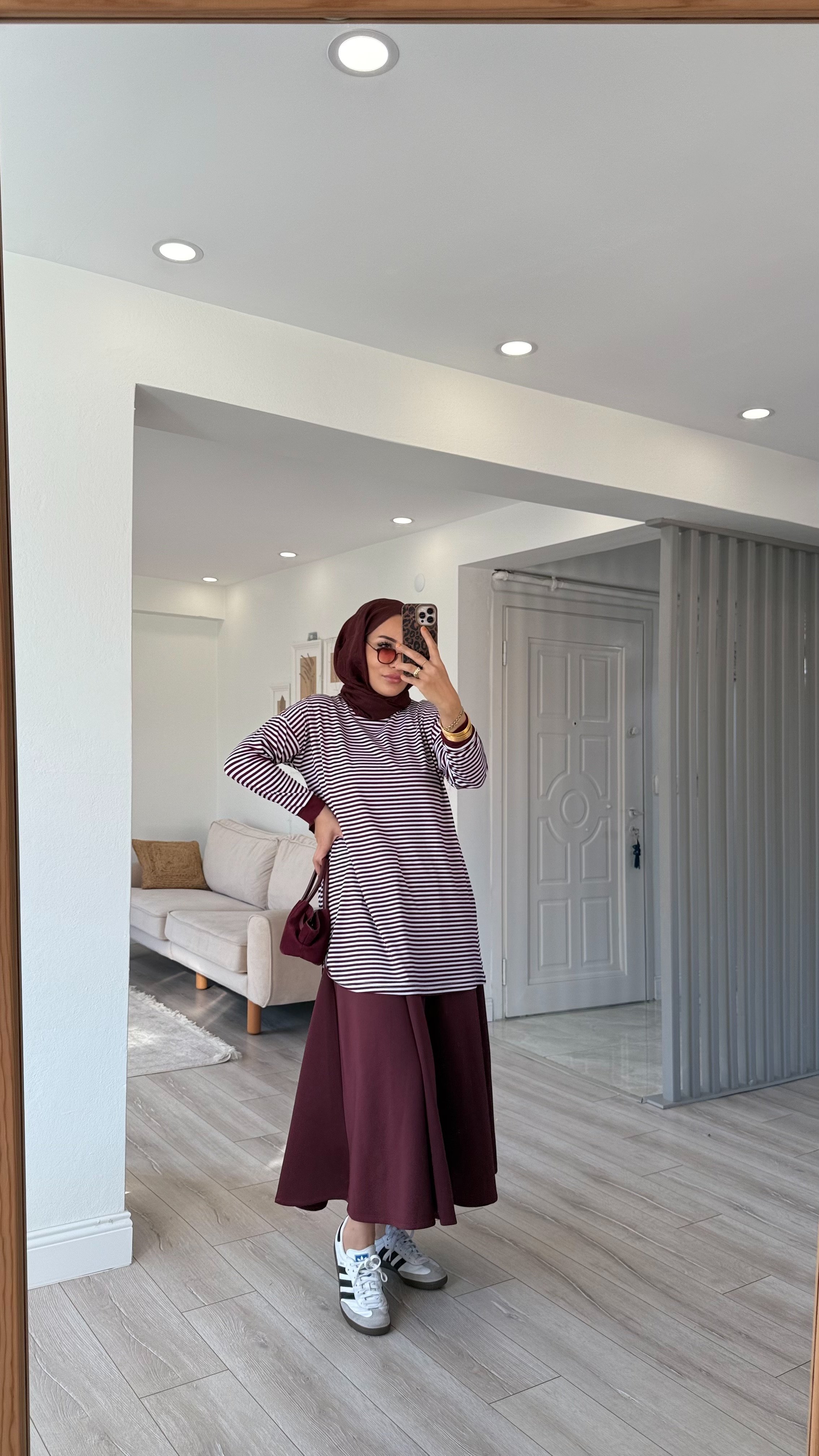 İNCE ÇİZGİLİ BASIC SWEAT