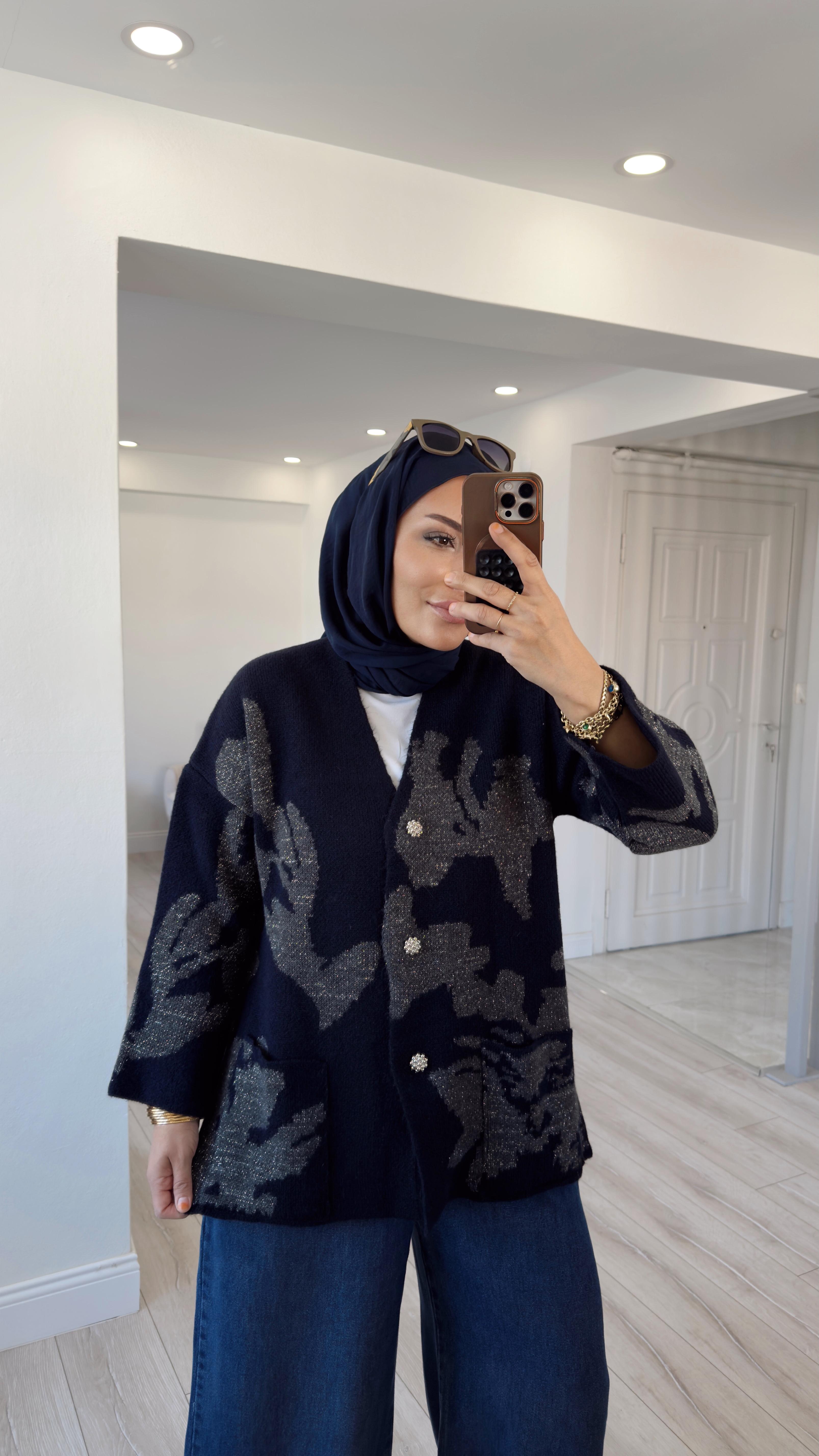 ELİS HIRKA