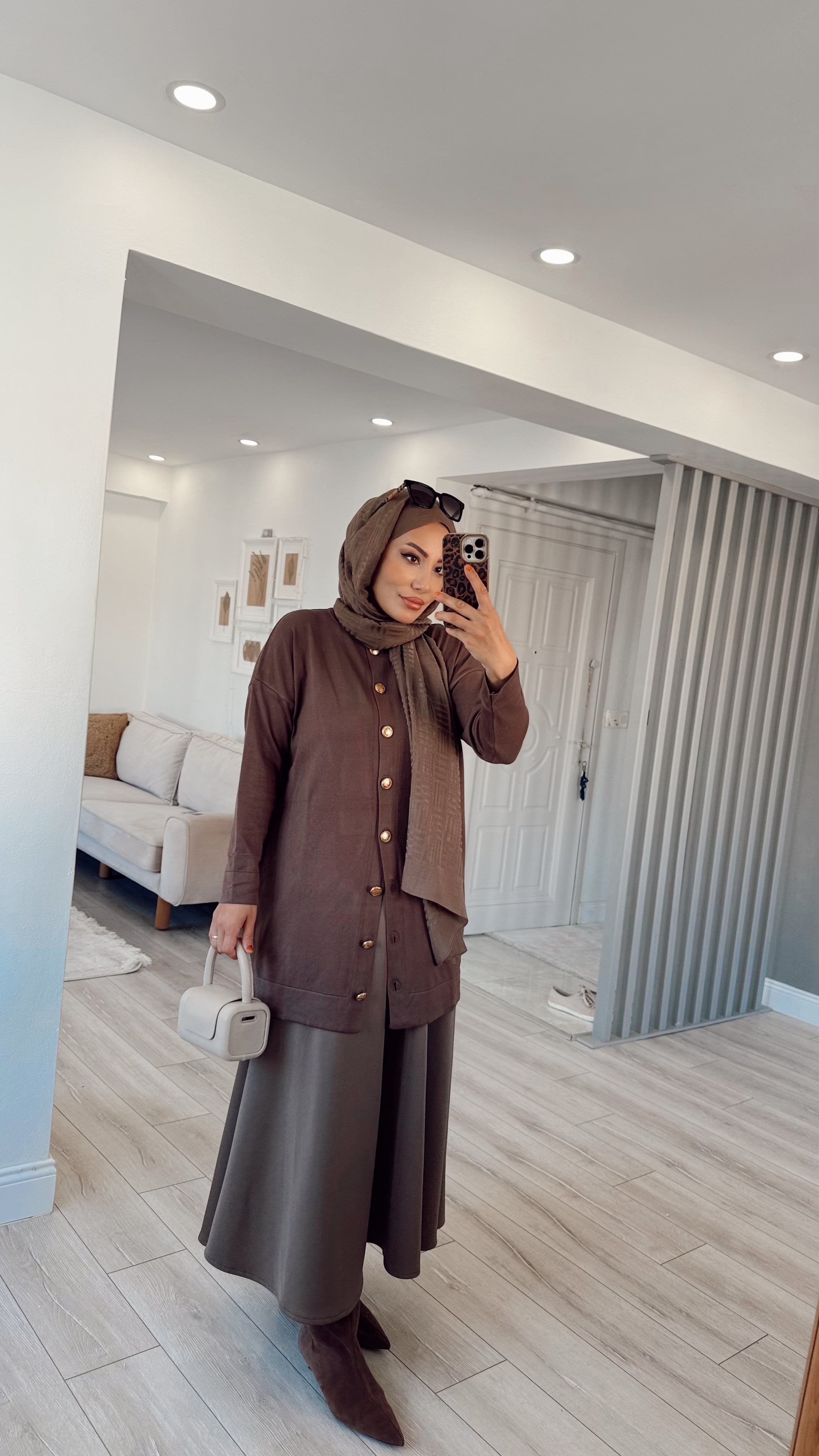 GOLD DÜĞMELİ İNCE DOKULU HIRKA - Acı Kahve