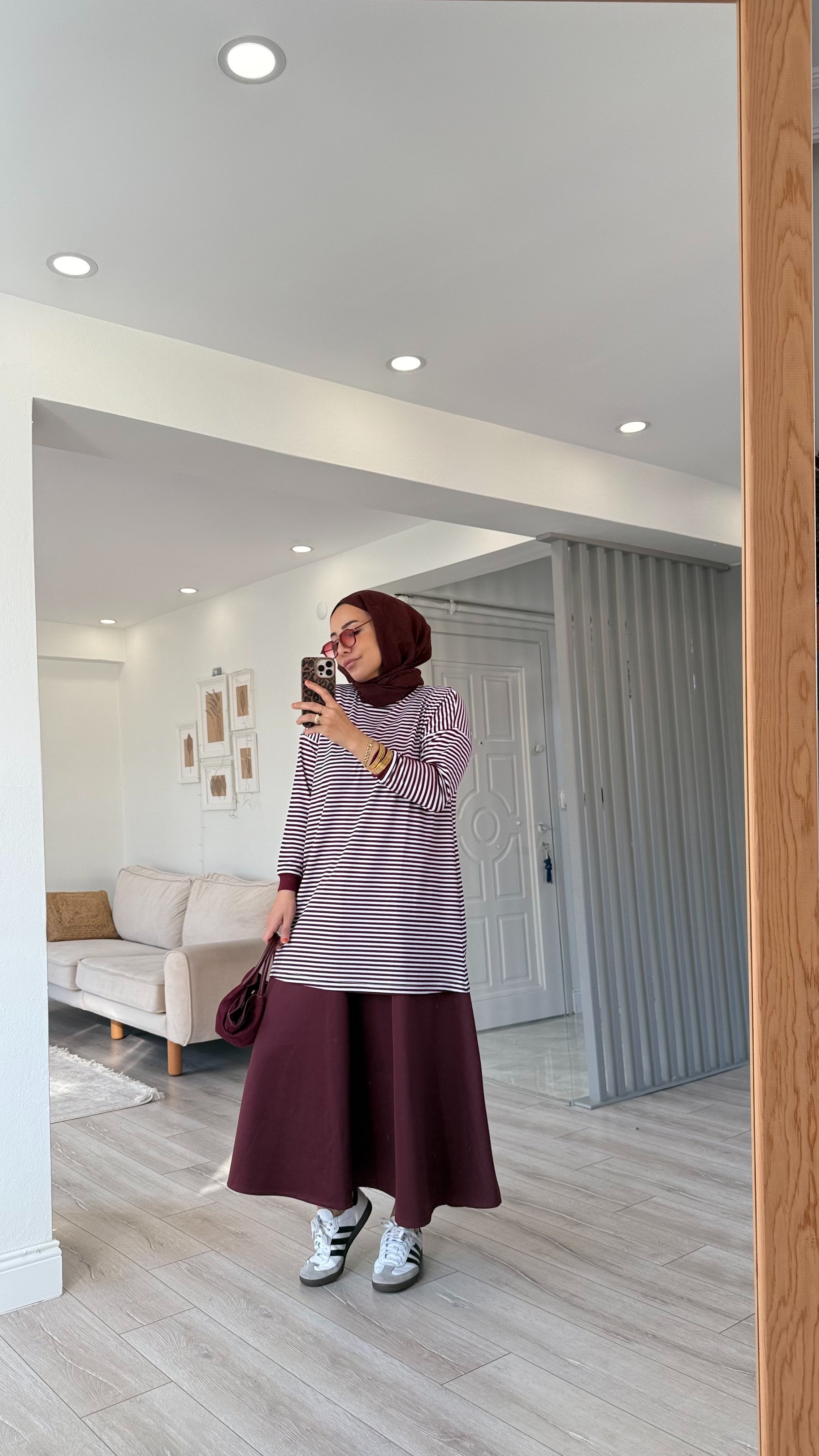 İNCE ÇİZGİLİ BASIC SWEAT
