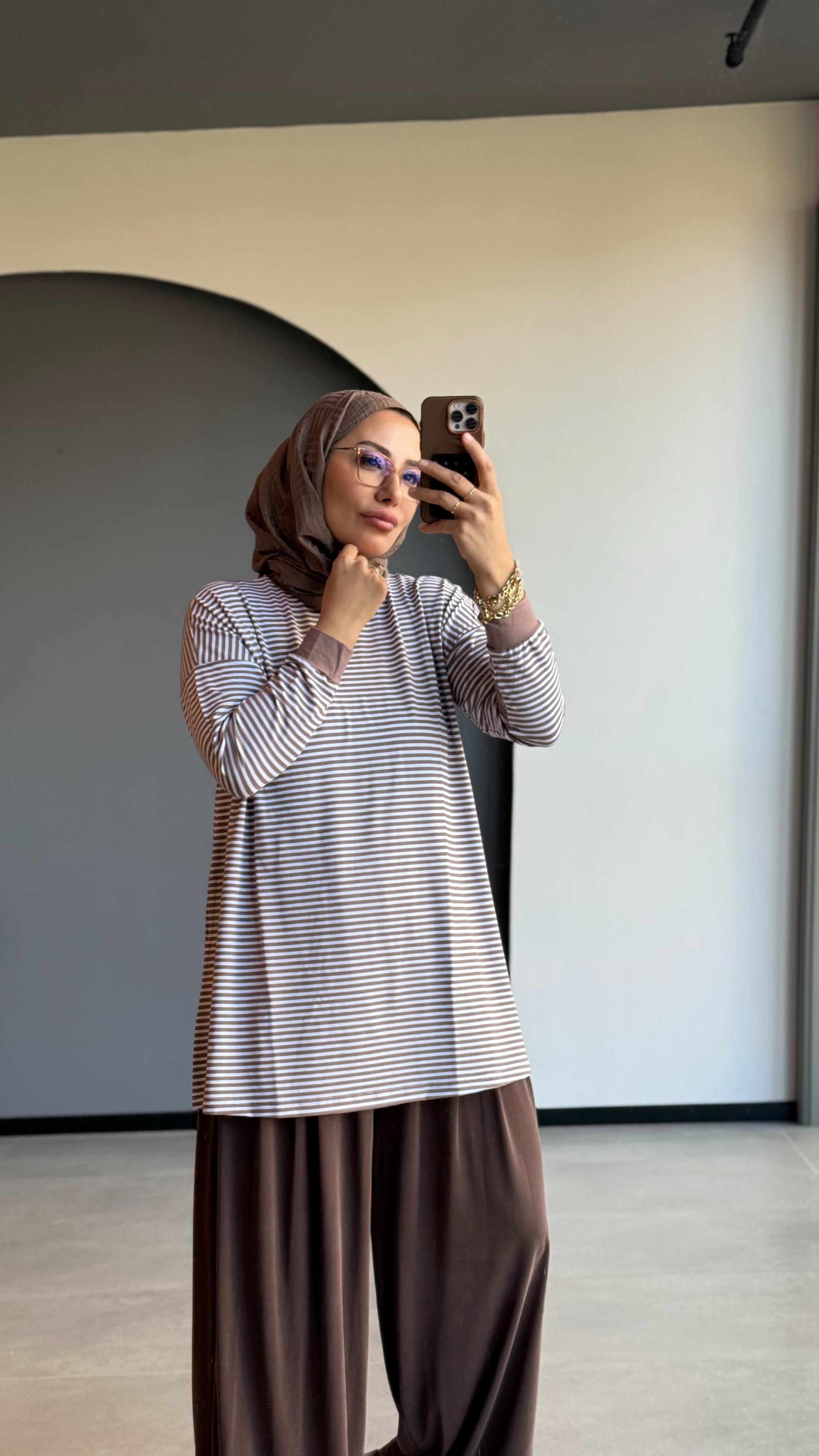 İNCE ÇİZGİLİ BASIC SWEAT
