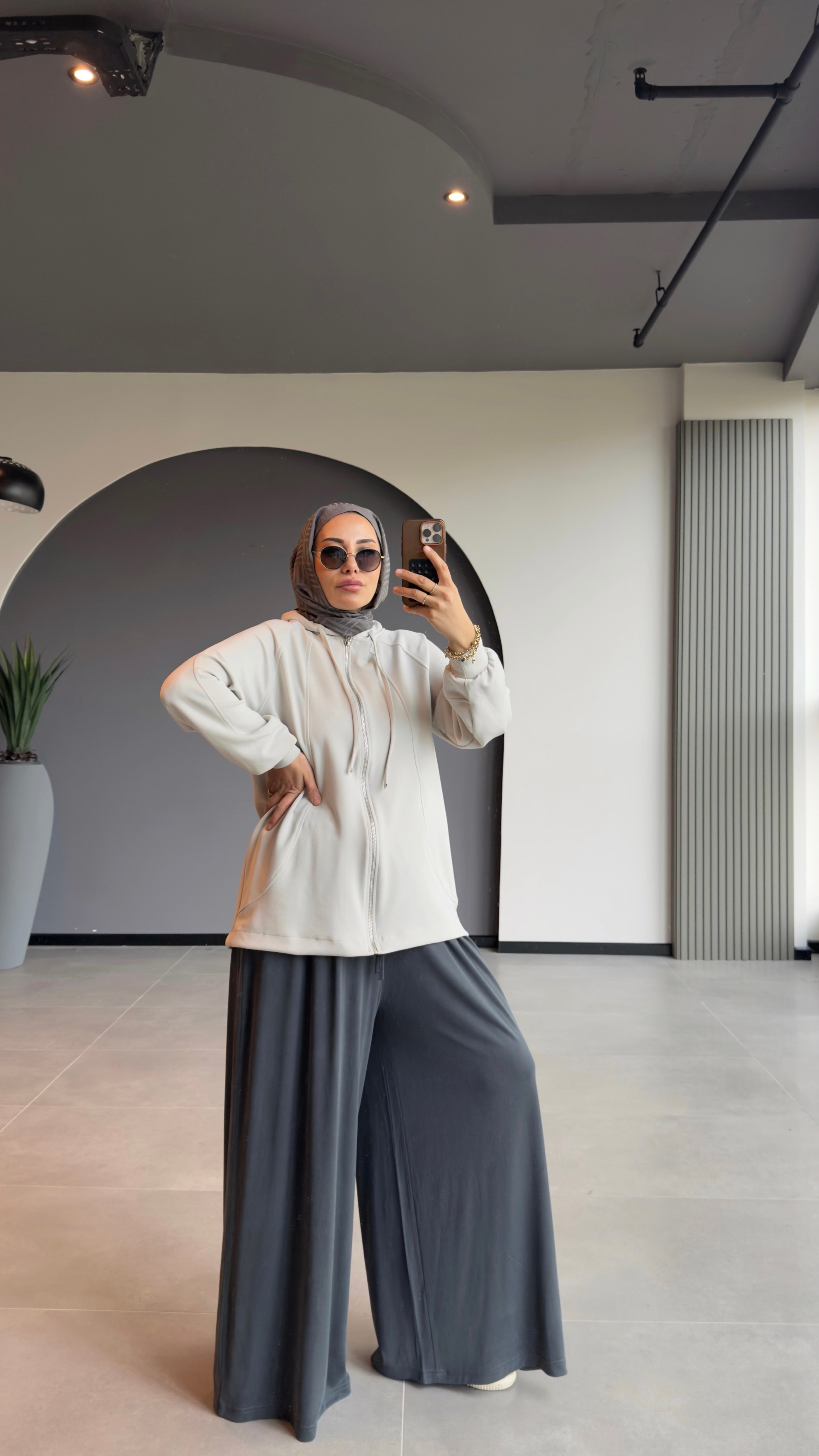 LİVA FERMUARLI SWEAT
