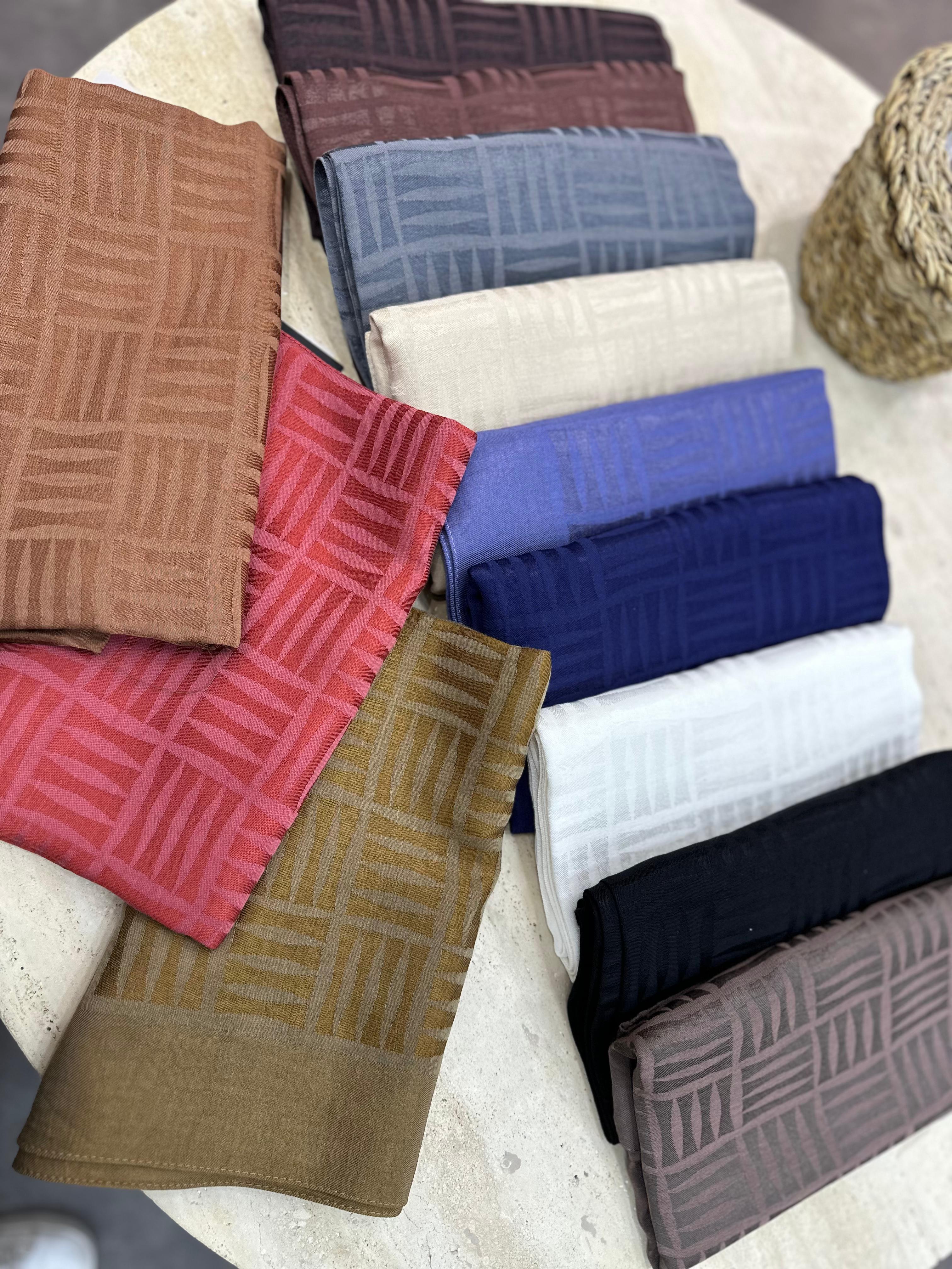 KARE DESEN NAİA İMANNOOR ŞAL