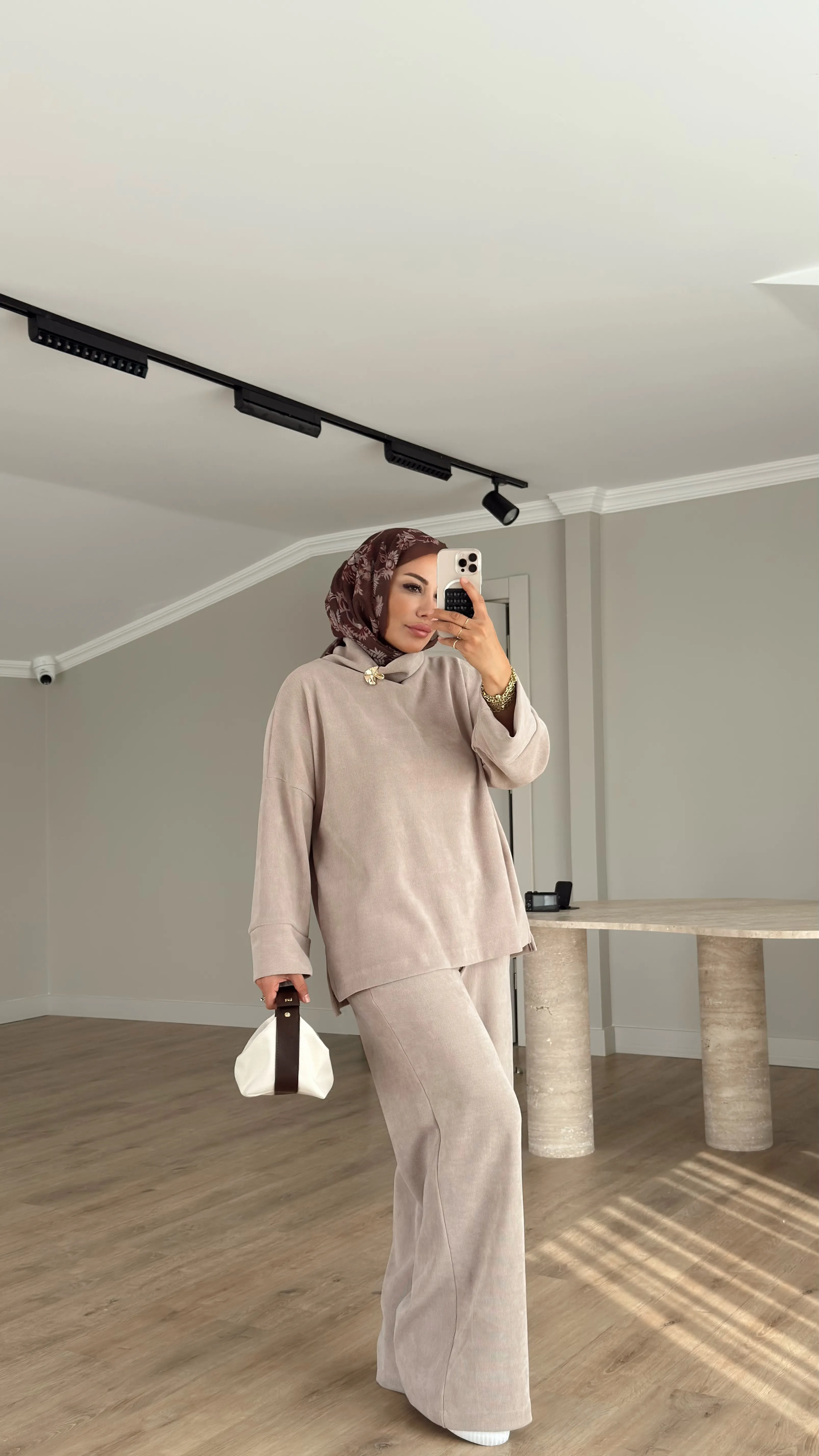 AURA FİTİLLİ KADİFE TAKIM