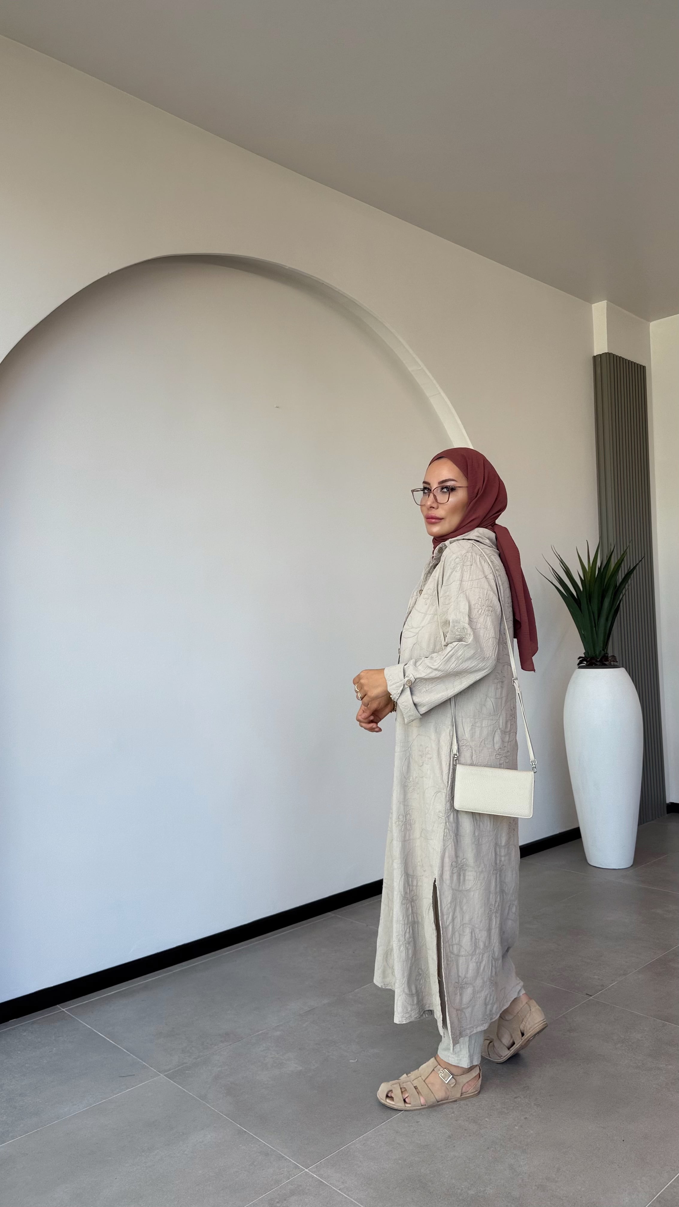 PAÇİ UZUN GÖMLEK-KAP