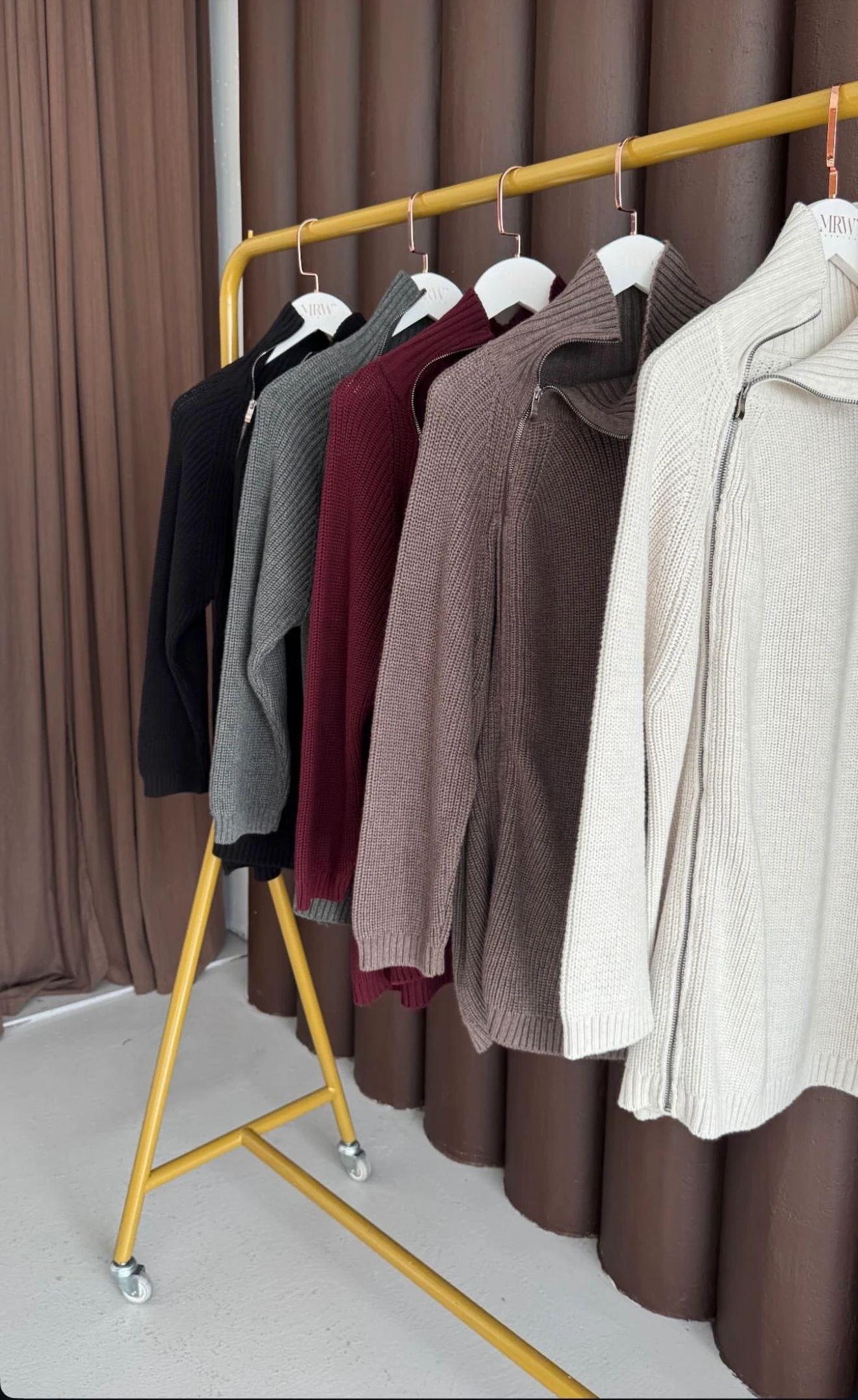 YANDAN FERMUARLI SELANİK KAZAK 