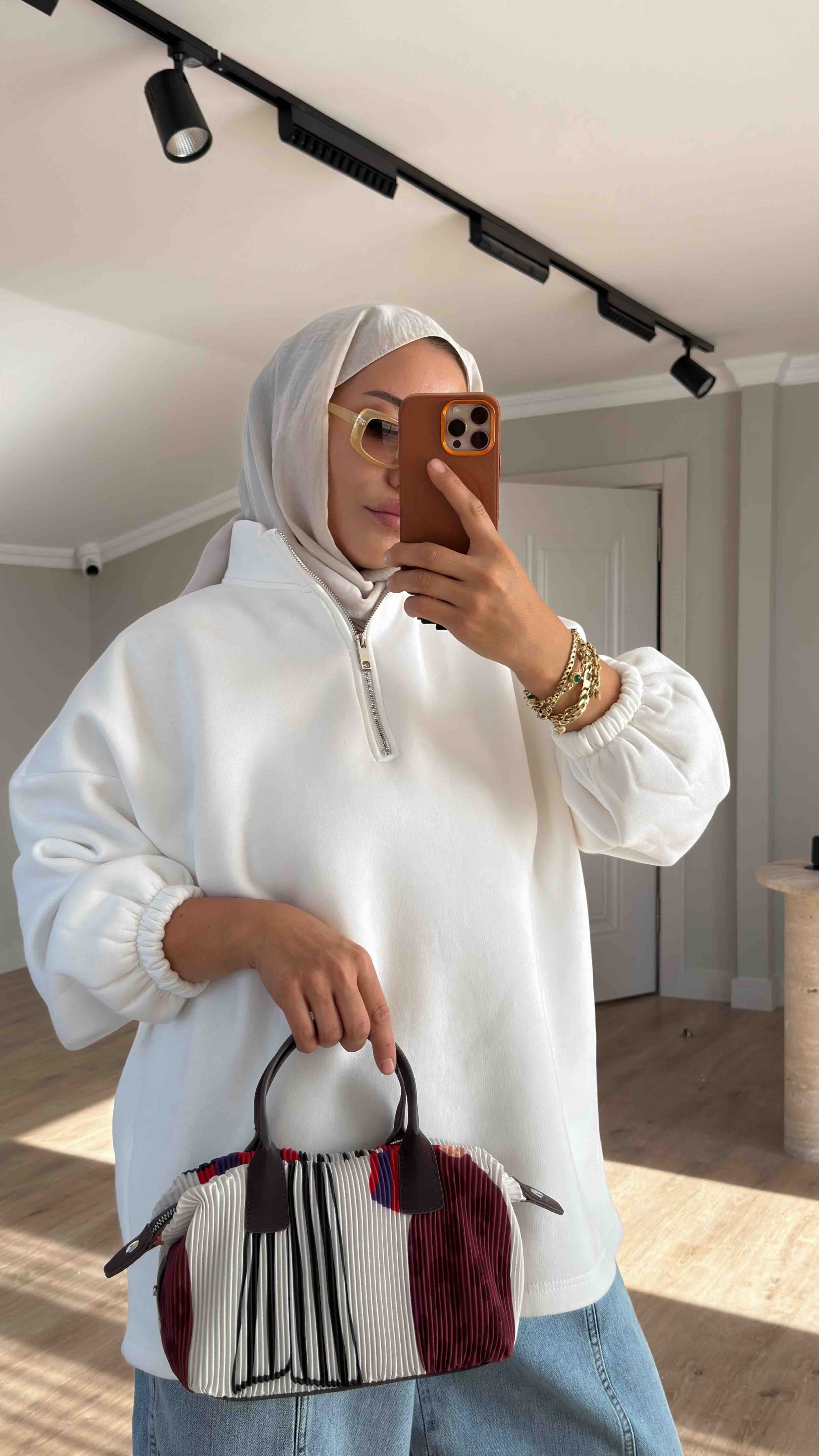 YAKASI FERMUARLI SWEAT-ŞARDONLU