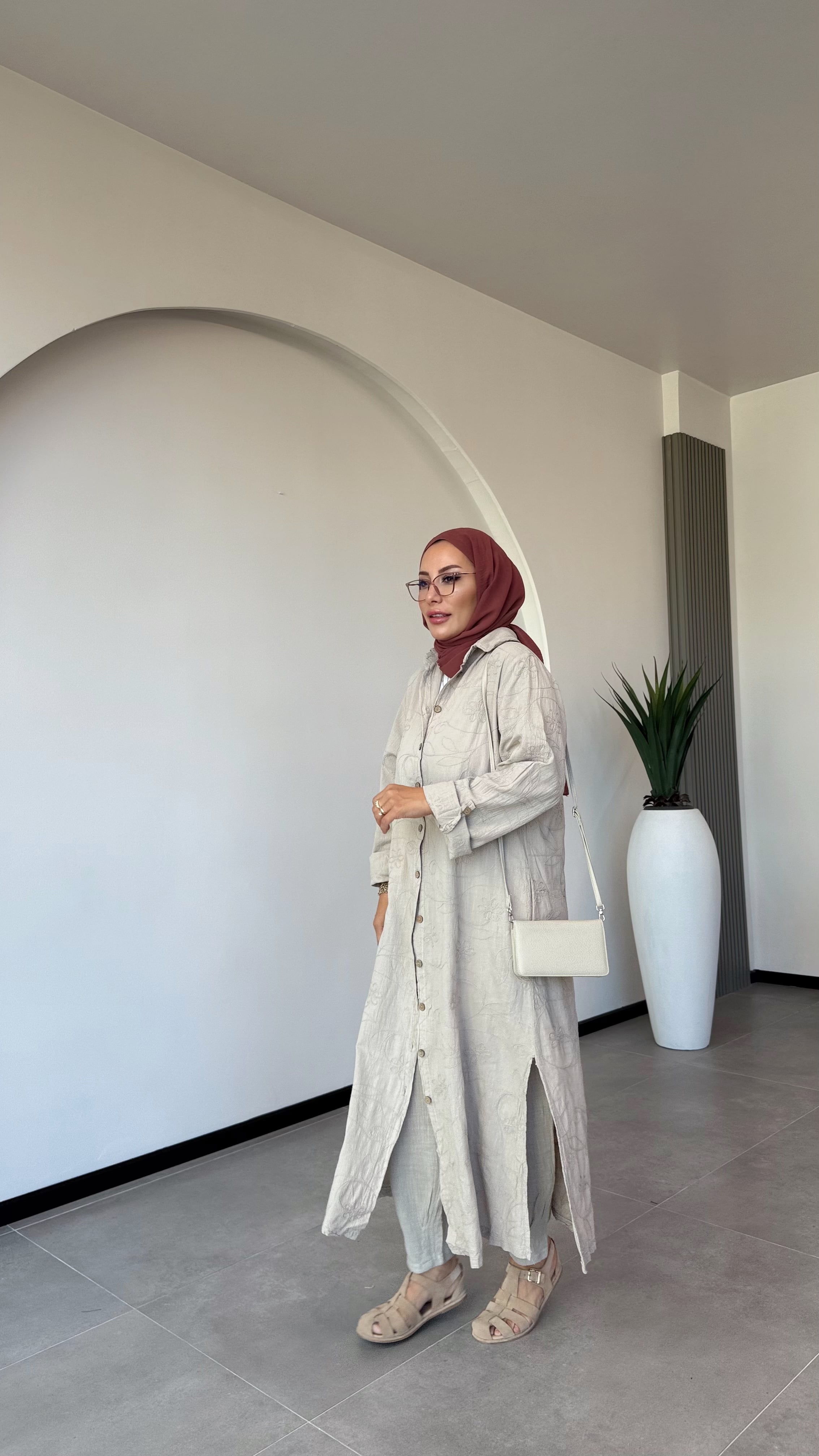 PAÇİ UZUN GÖMLEK-KAP