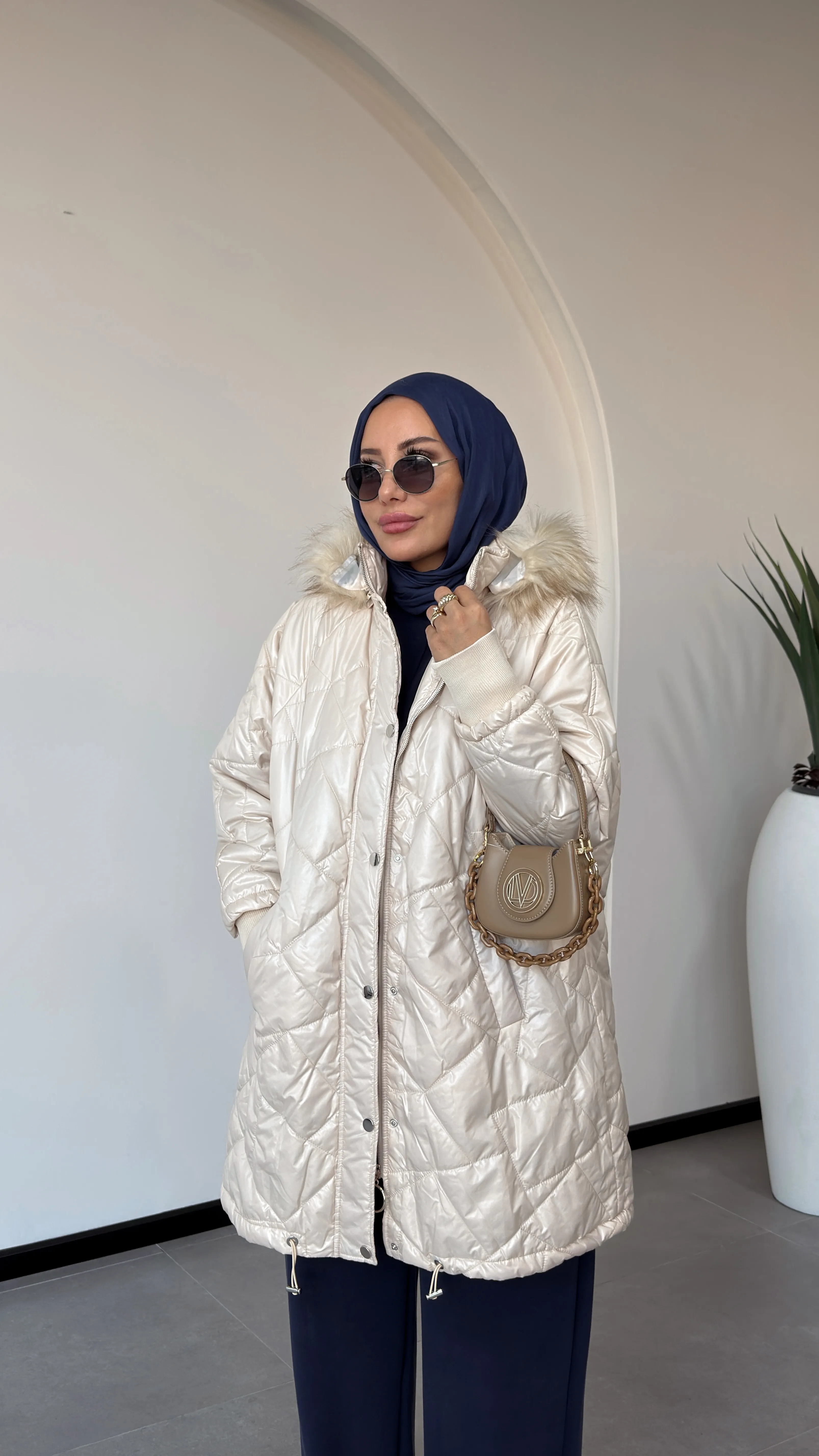 KAPİTONE MONT -KAPŞONLU - Taş