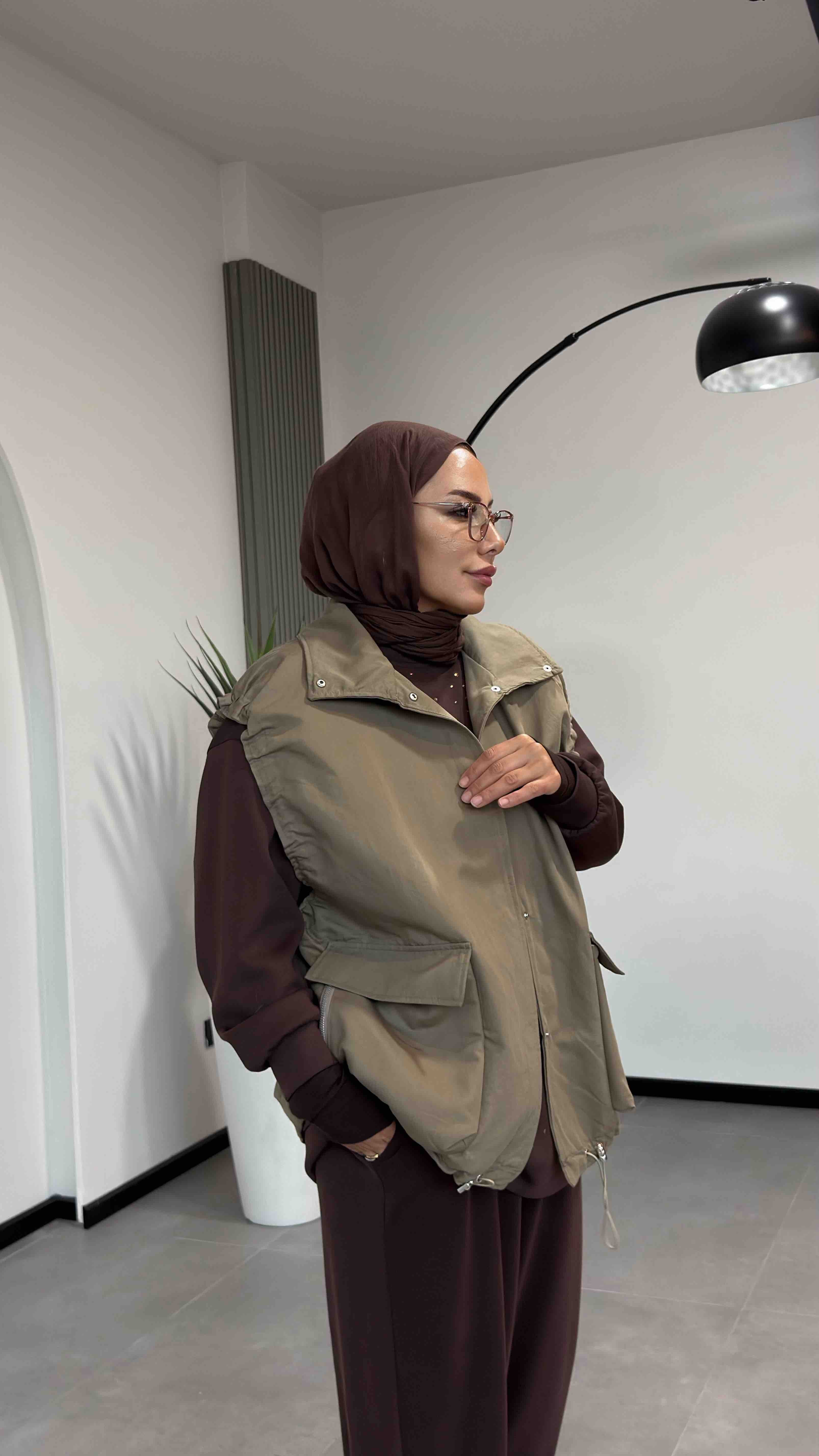 TASARIM SPOR YELEK - KOYU VİZON